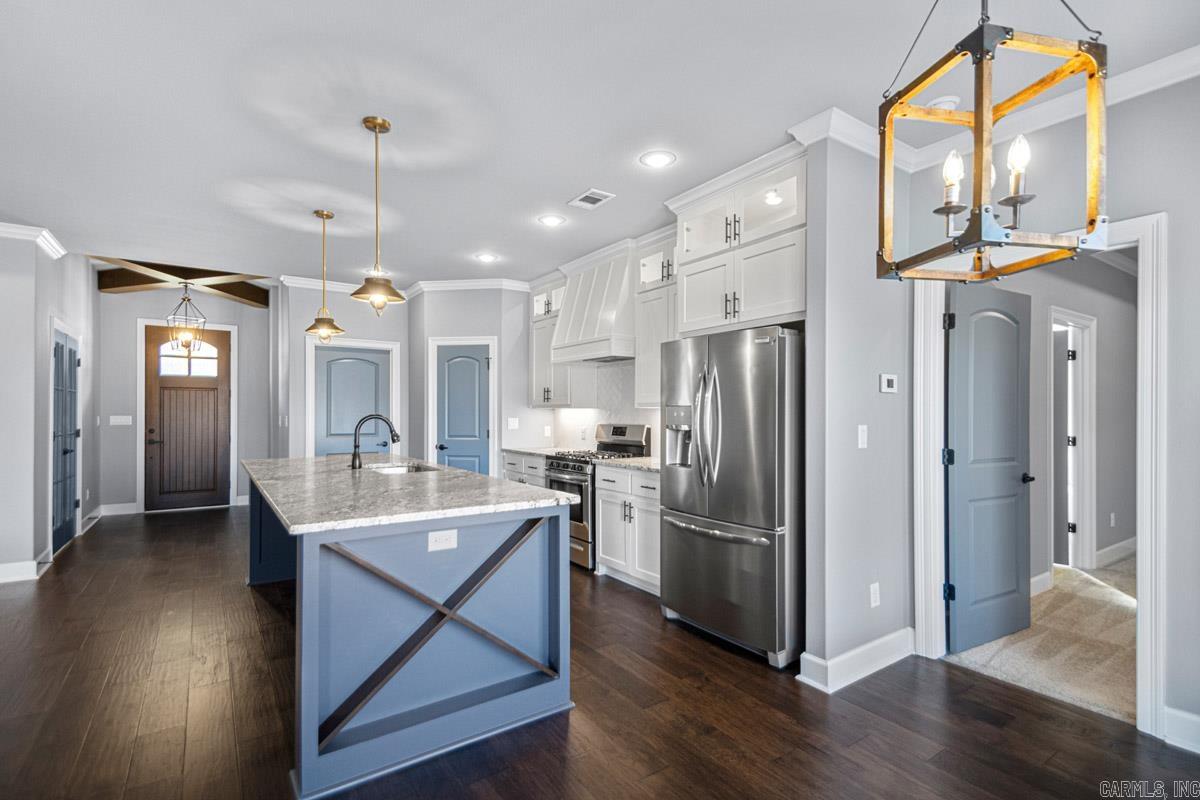 2043 Englewood  Benton, AR