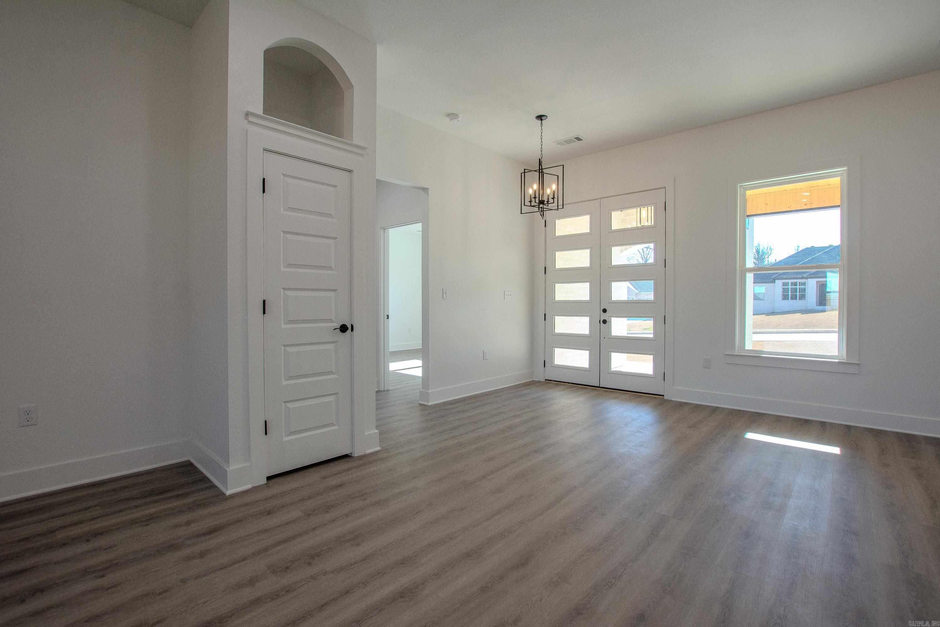 2243 E Maryland Ave Sherwood, AR 72120