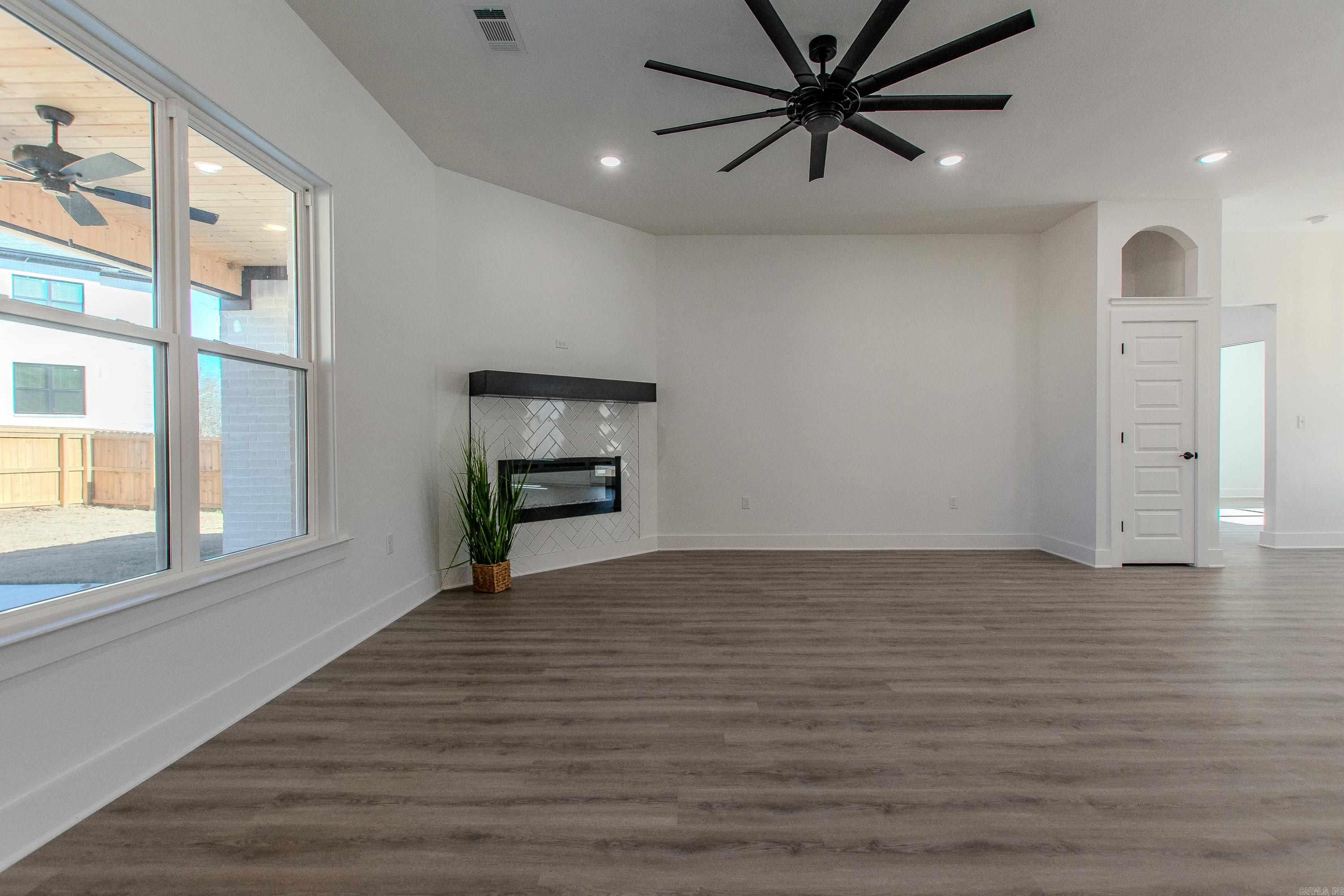 2243 E Maryland Ave Sherwood, AR 72120