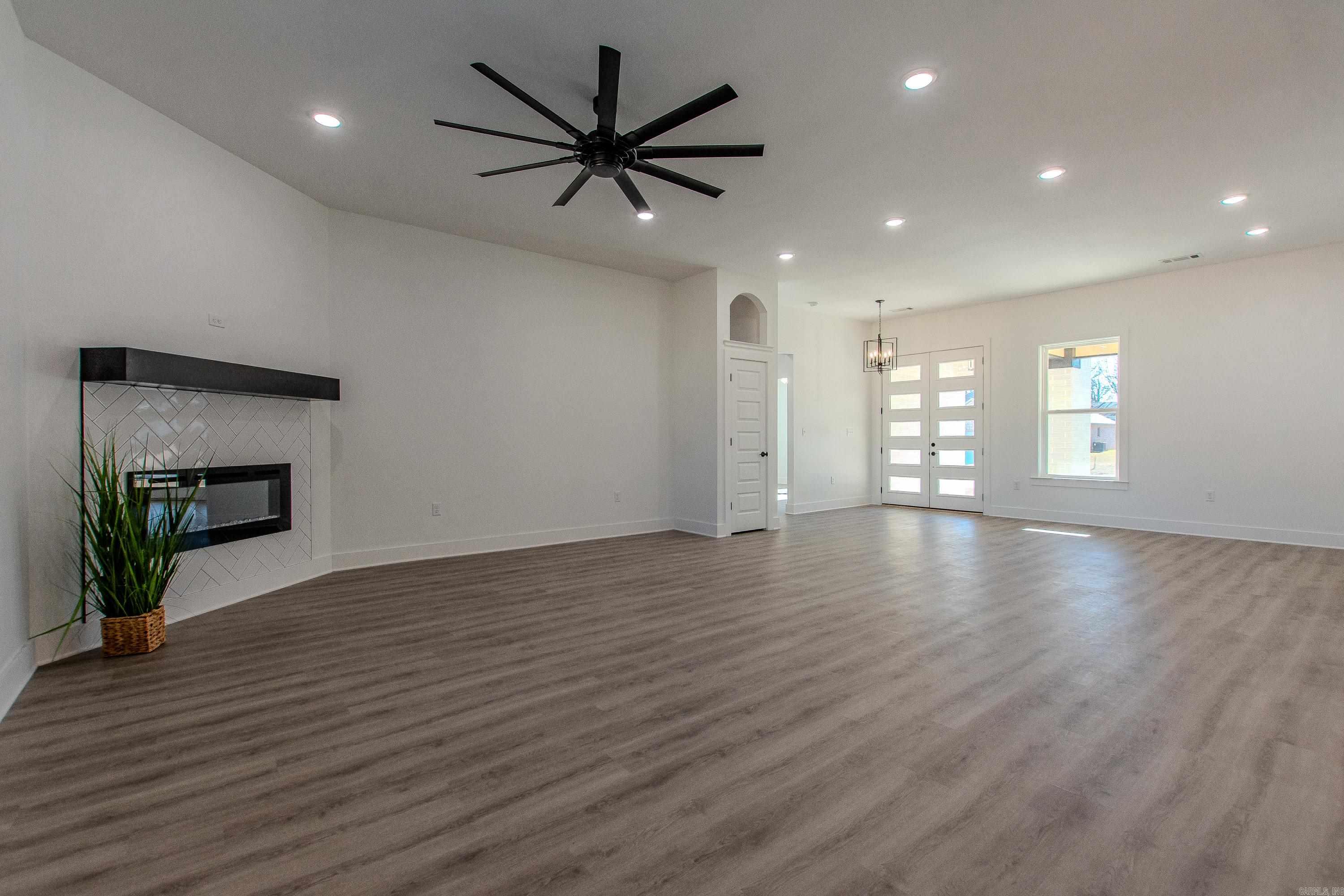 2243 E Maryland Ave Sherwood, AR 72120