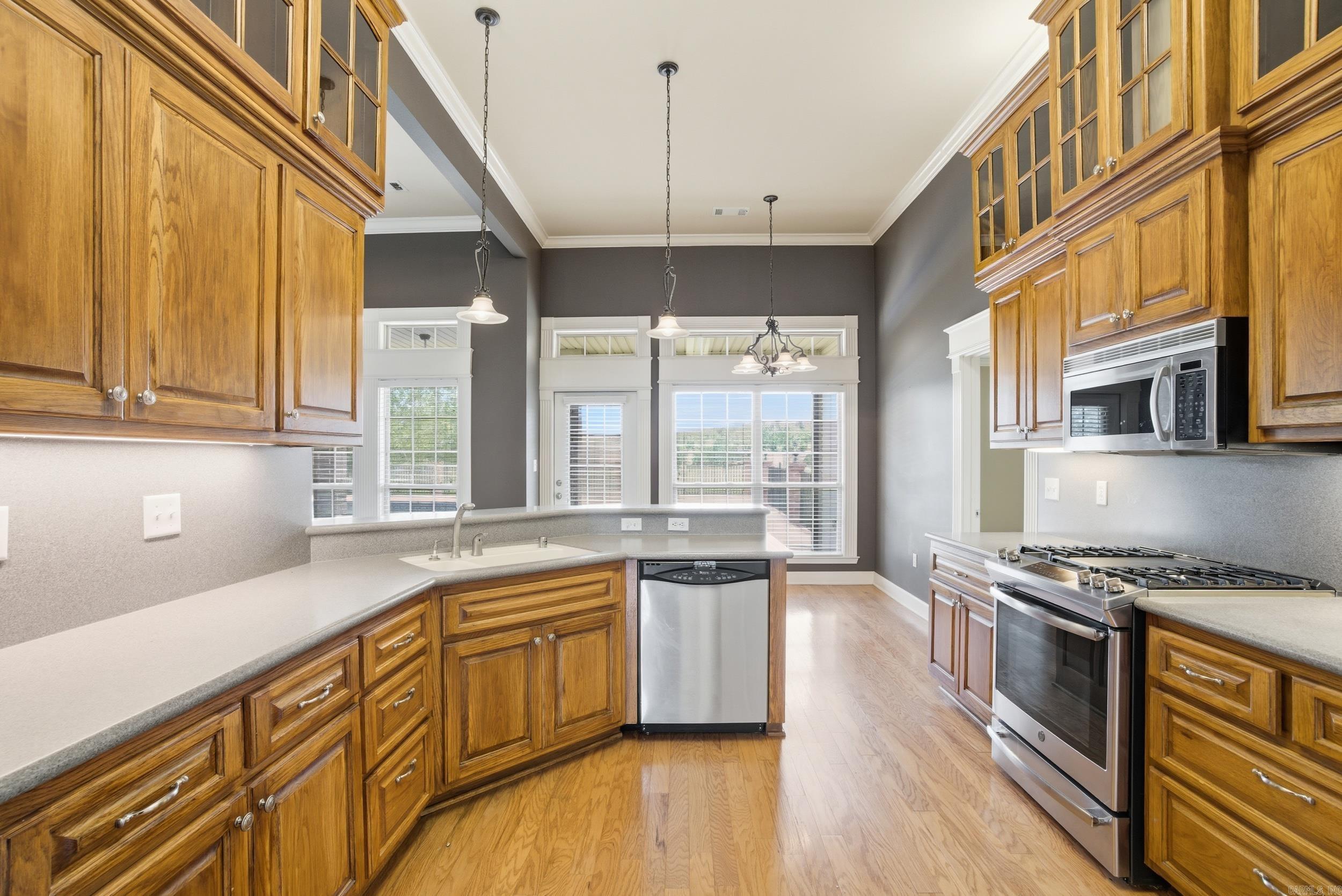 2281 Lookout Mountain Road  Benton, AR