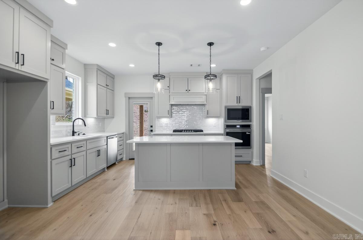 137 Kinley Loop Little Rock, AR 72223