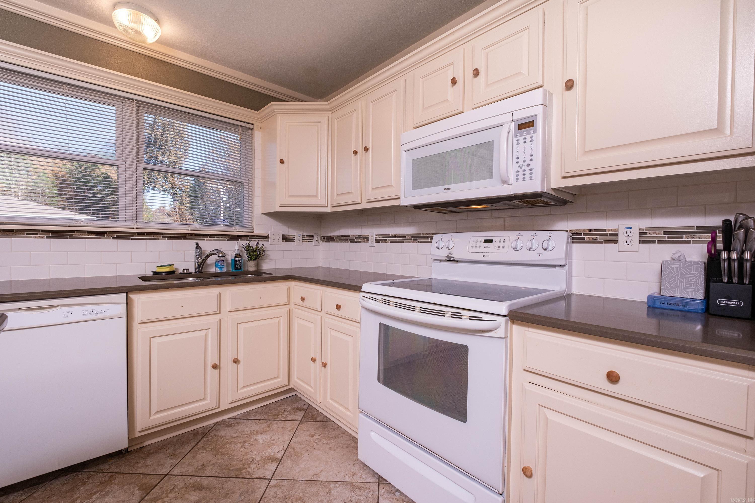 6905 Woodmist  North Little Rock, AR