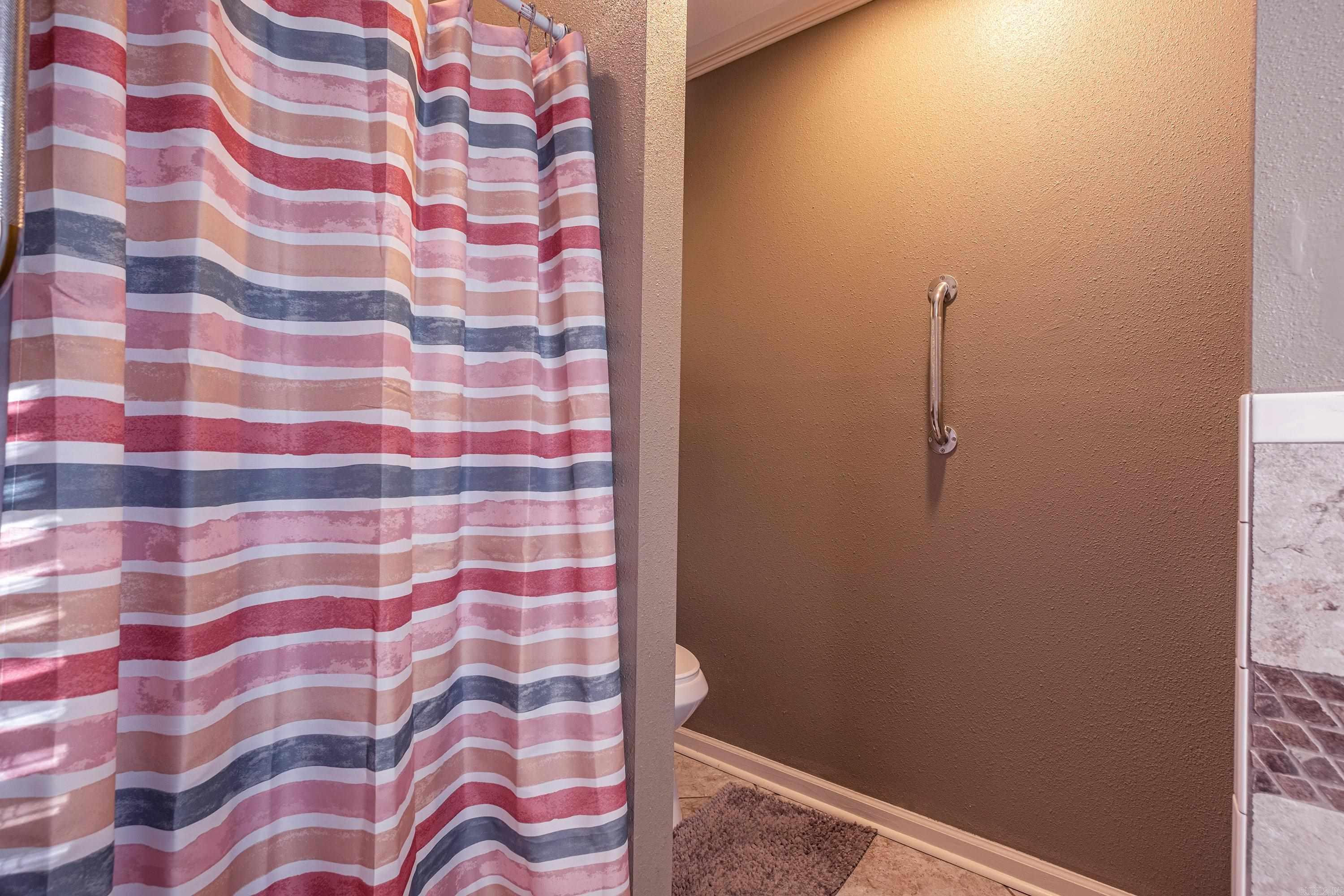 6905 Woodmist  North Little Rock, AR