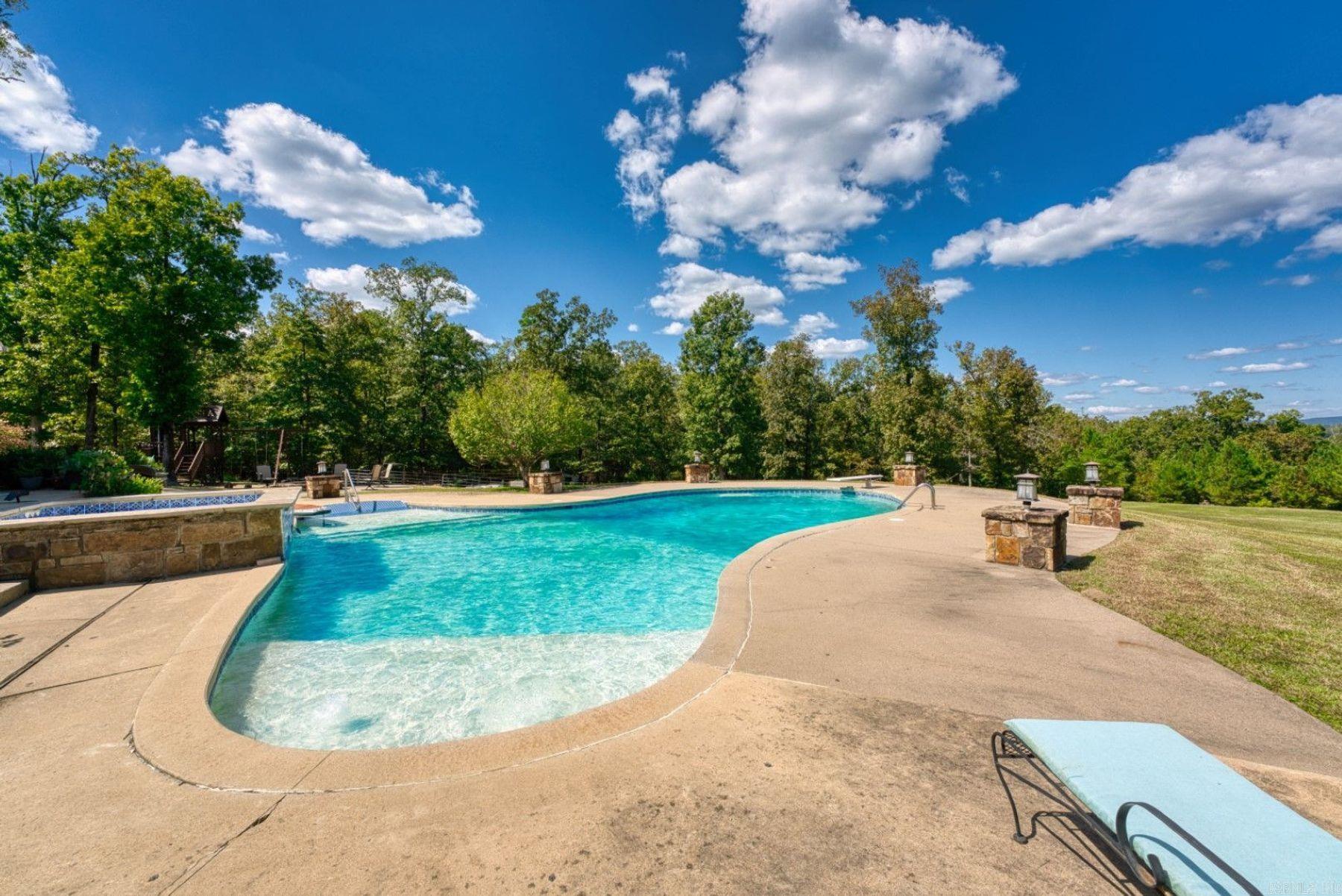 209 Morland Court  Hot Springs, AR