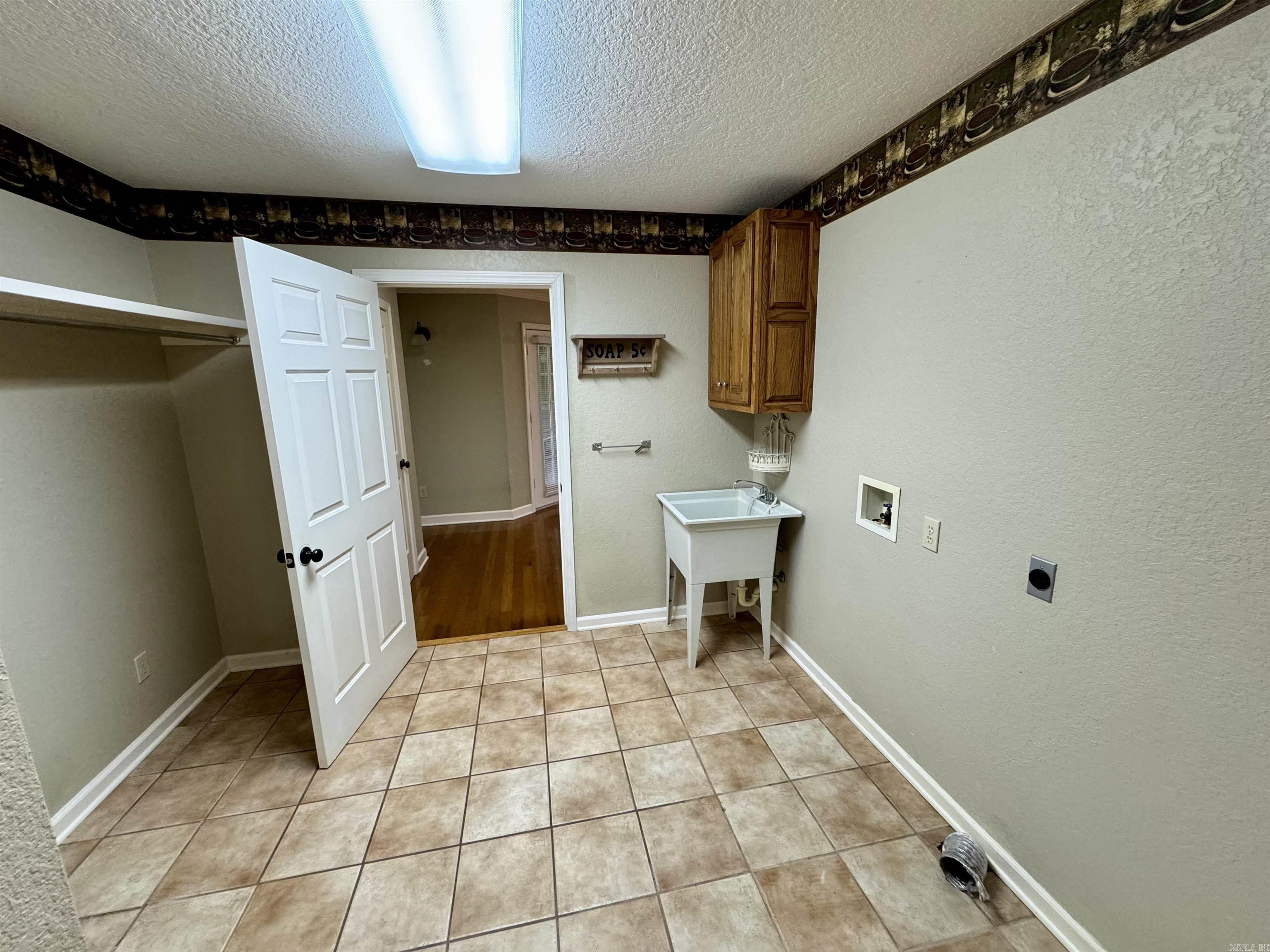 1116 Marion Anderson  Hot Springs, AR