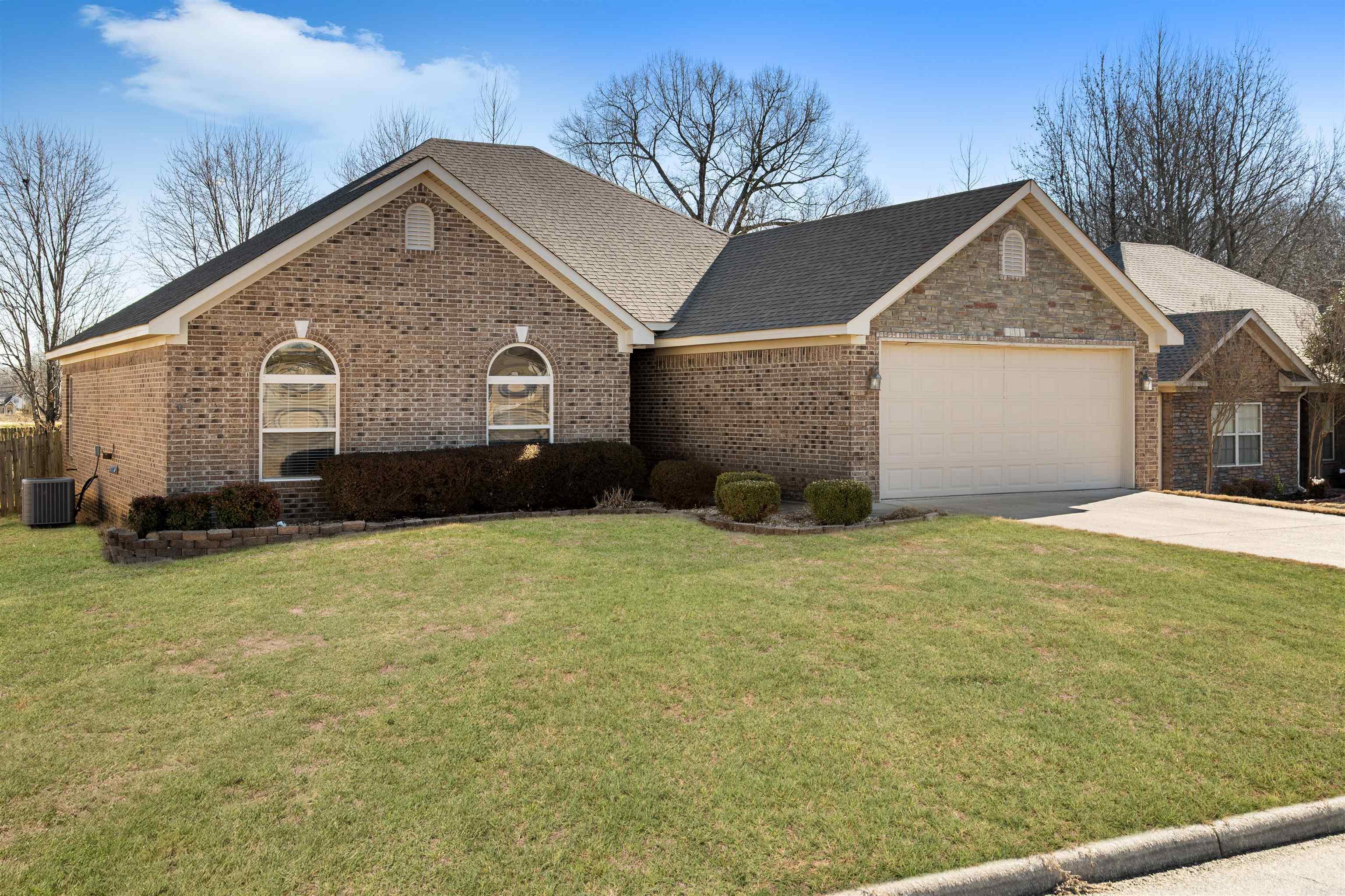 4801 Lochmoor Circle Jonesboro, AR 72405-8182