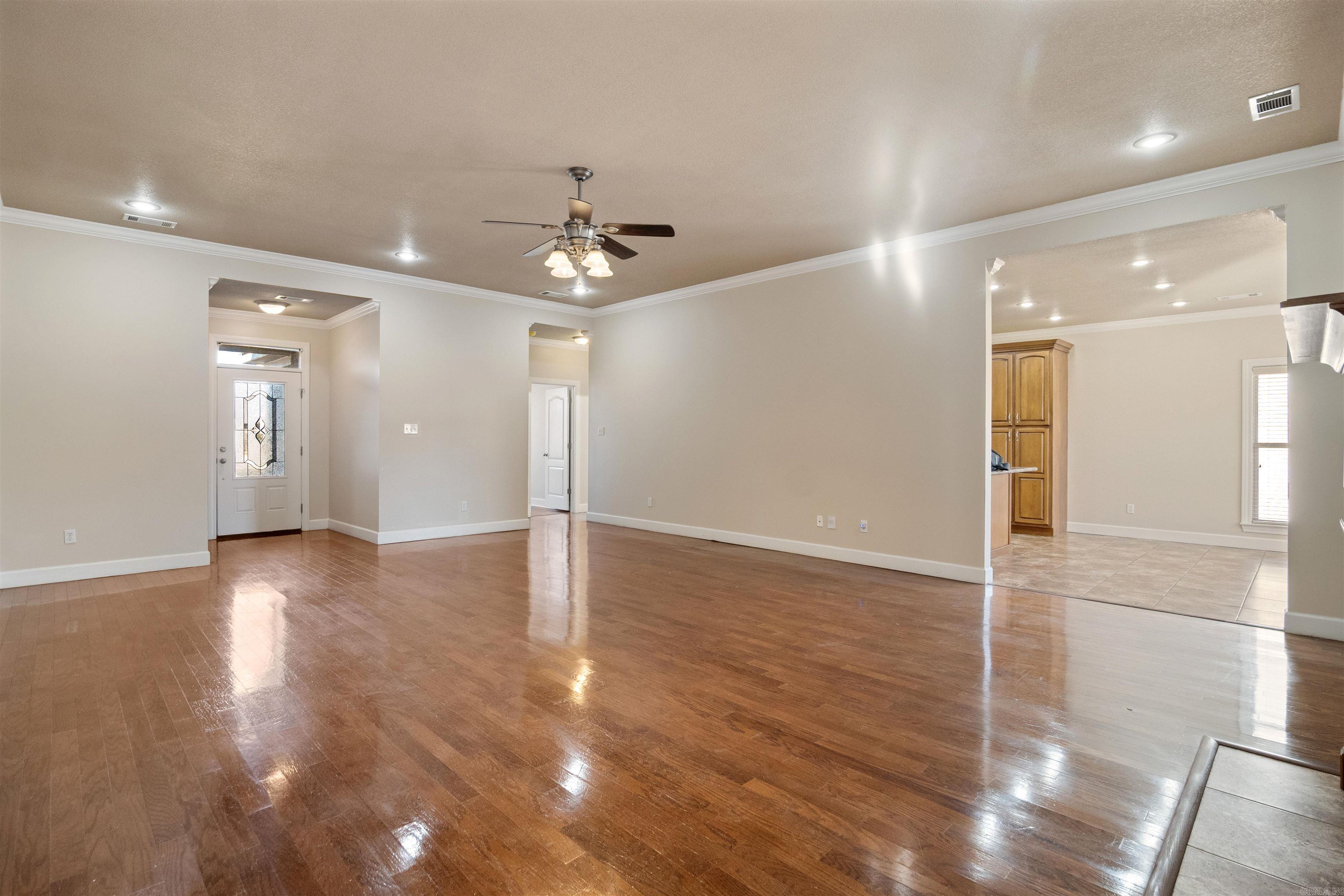 4801 Lochmoor Circle Jonesboro, AR 72405-8182