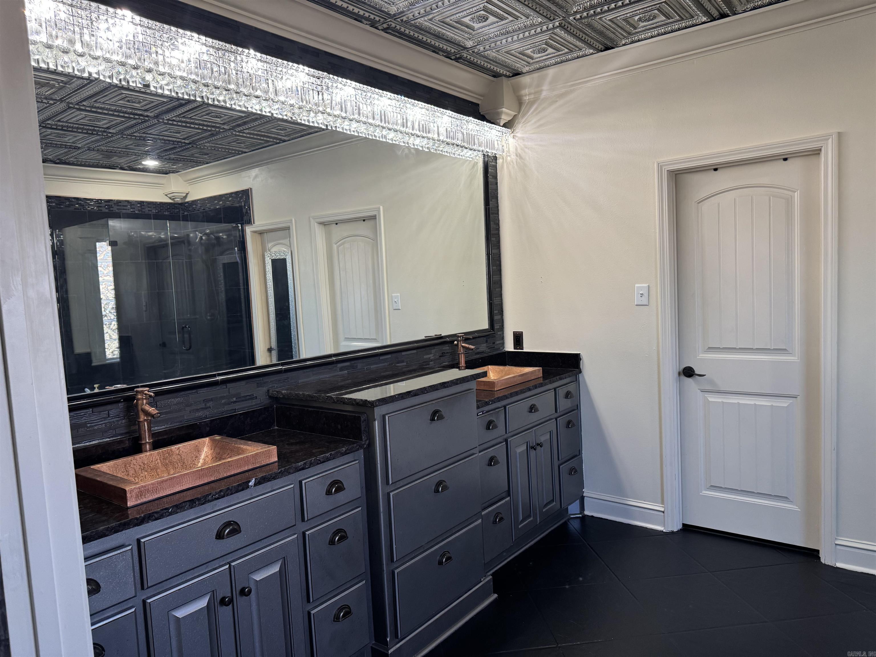 1916 Oakbrook Dr Sherwood, AR 72120