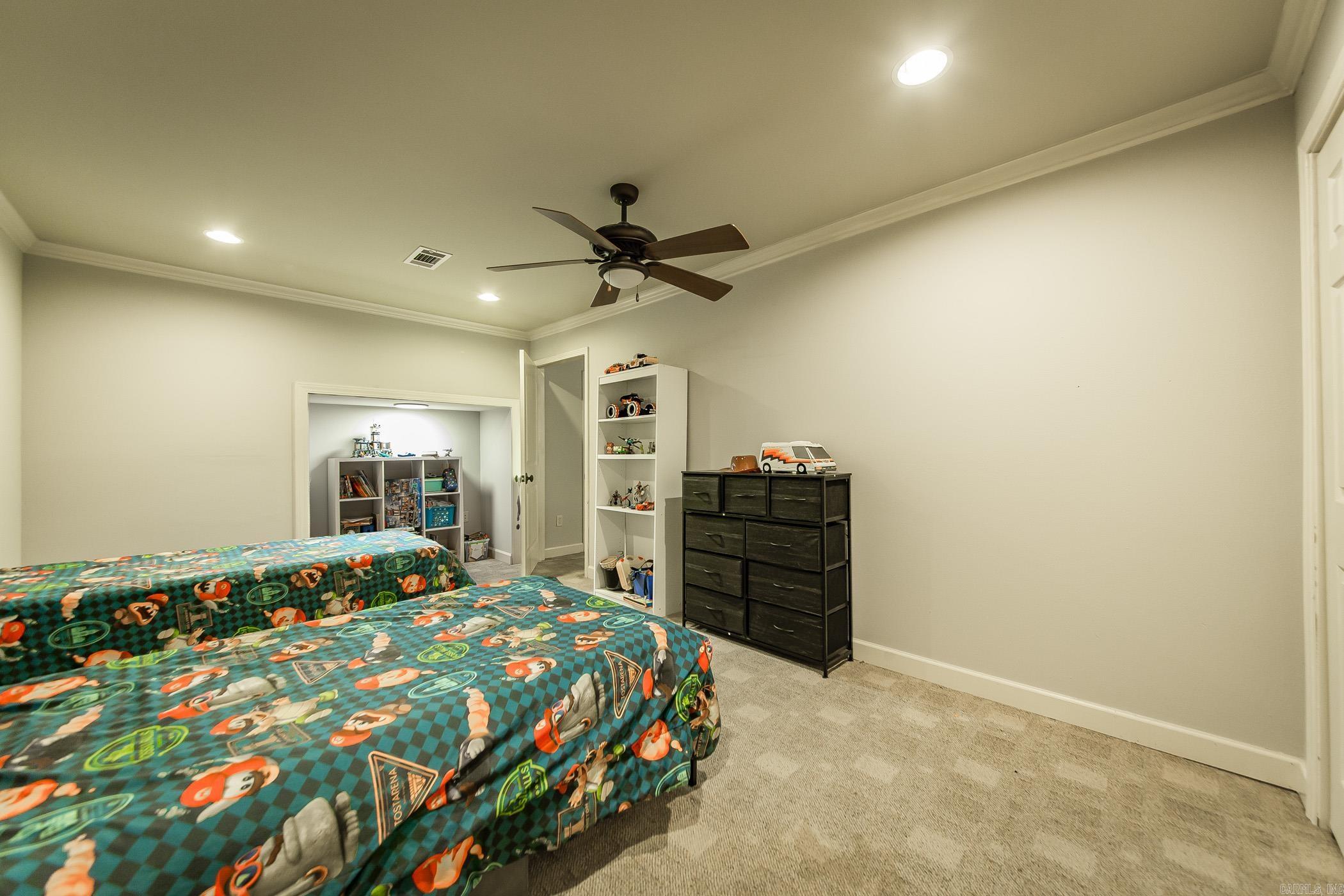 1916 Oakbrook Dr  Sherwood, AR