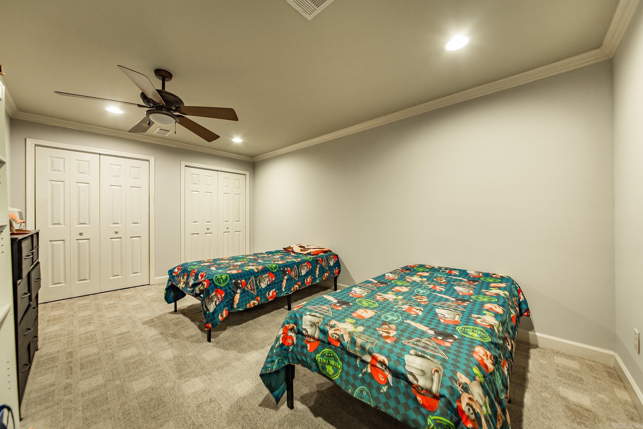 1916 Oakbrook Dr Sherwood, AR 72120