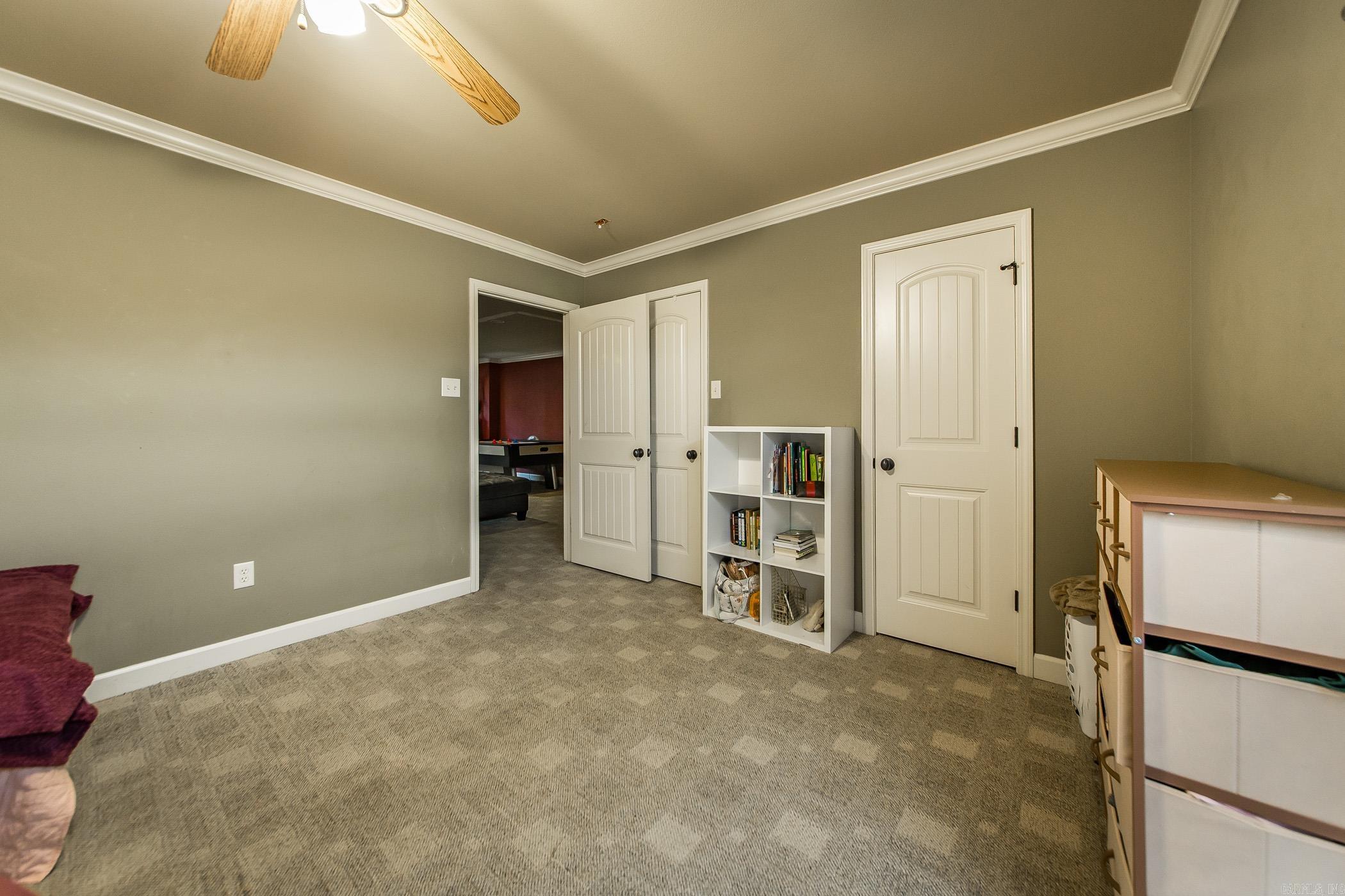 1916 Oakbrook Dr Sherwood, AR 72120