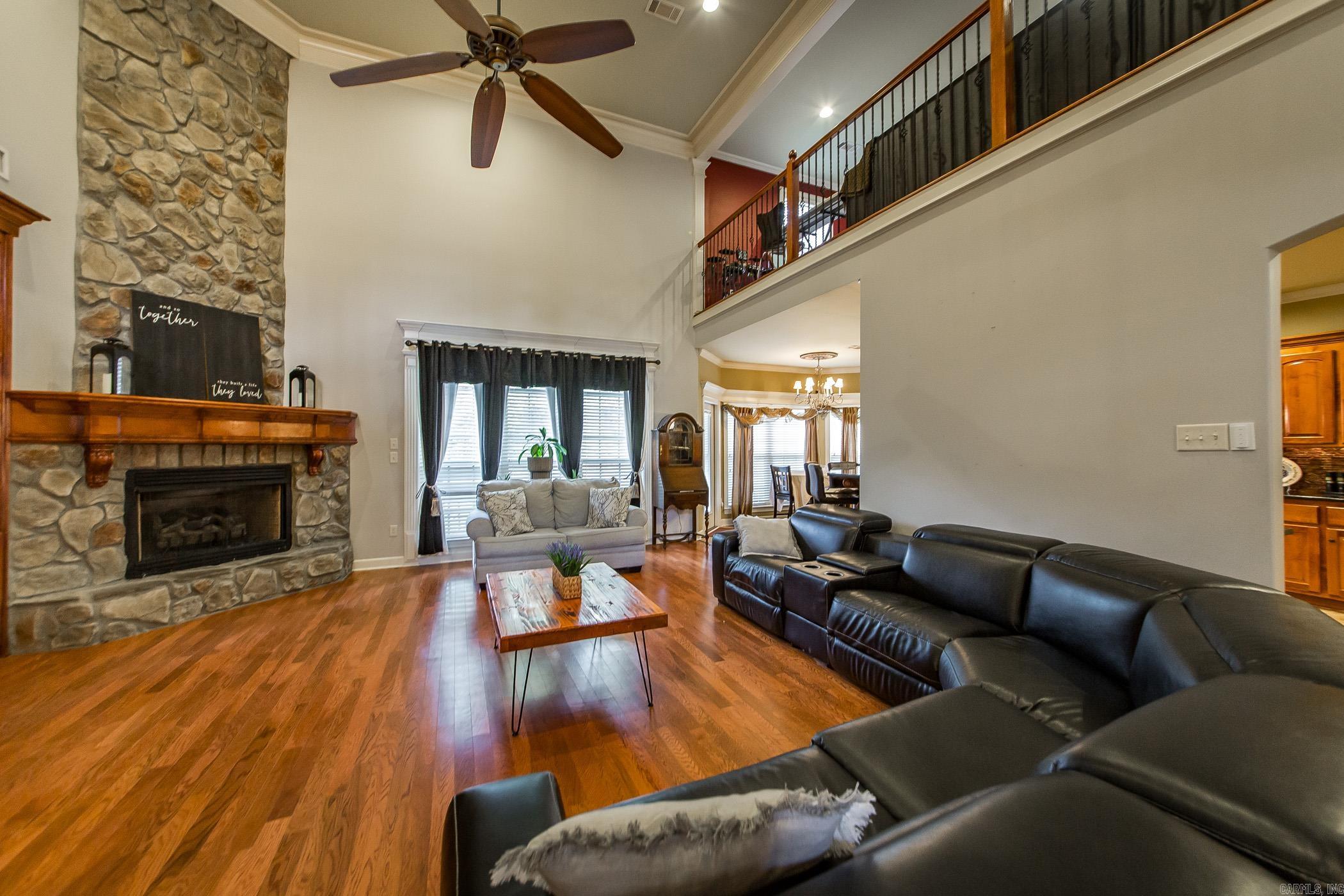 1916 Oakbrook Dr  Sherwood, AR