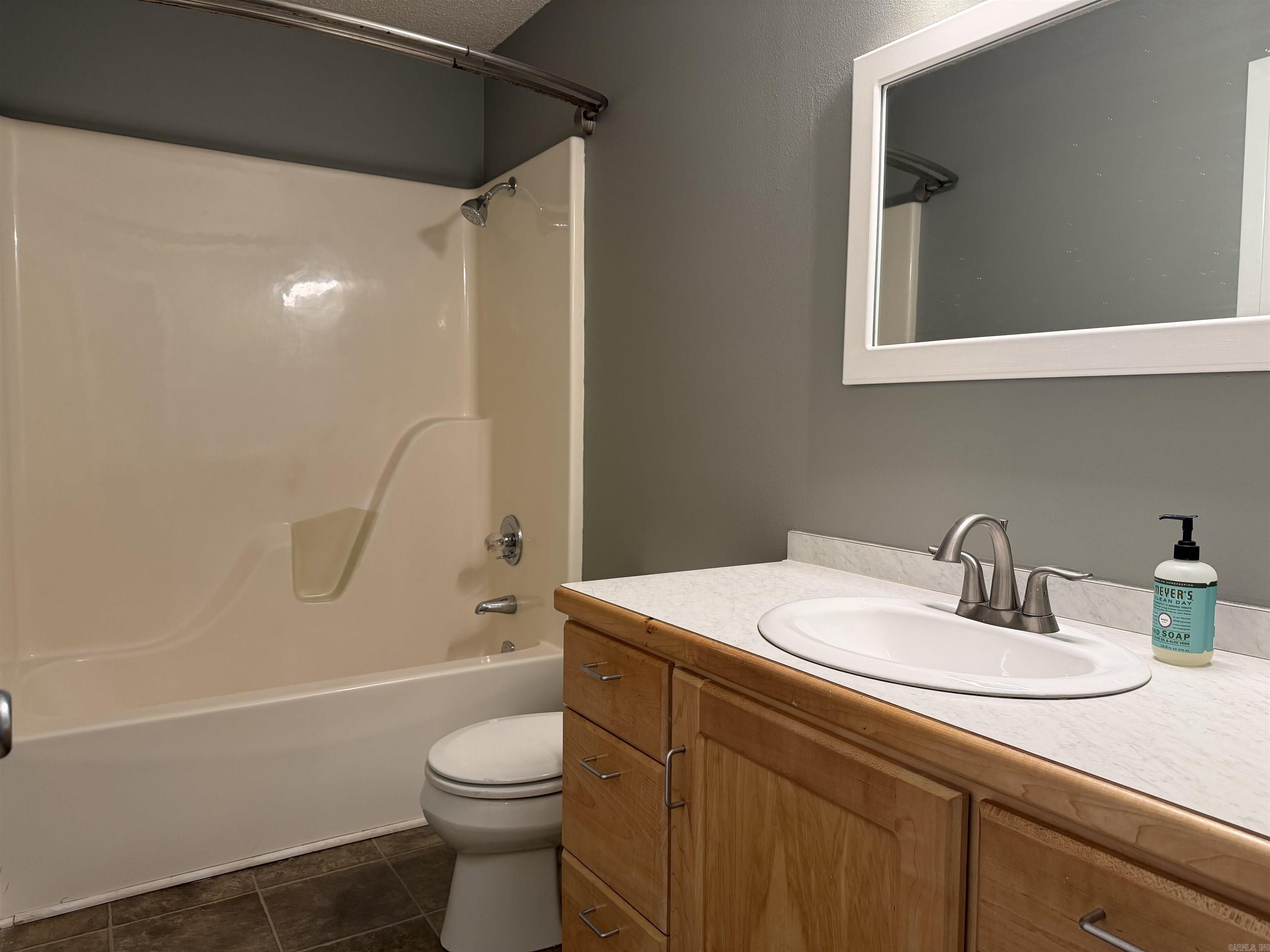 19 Hartwell  Searcy, AR