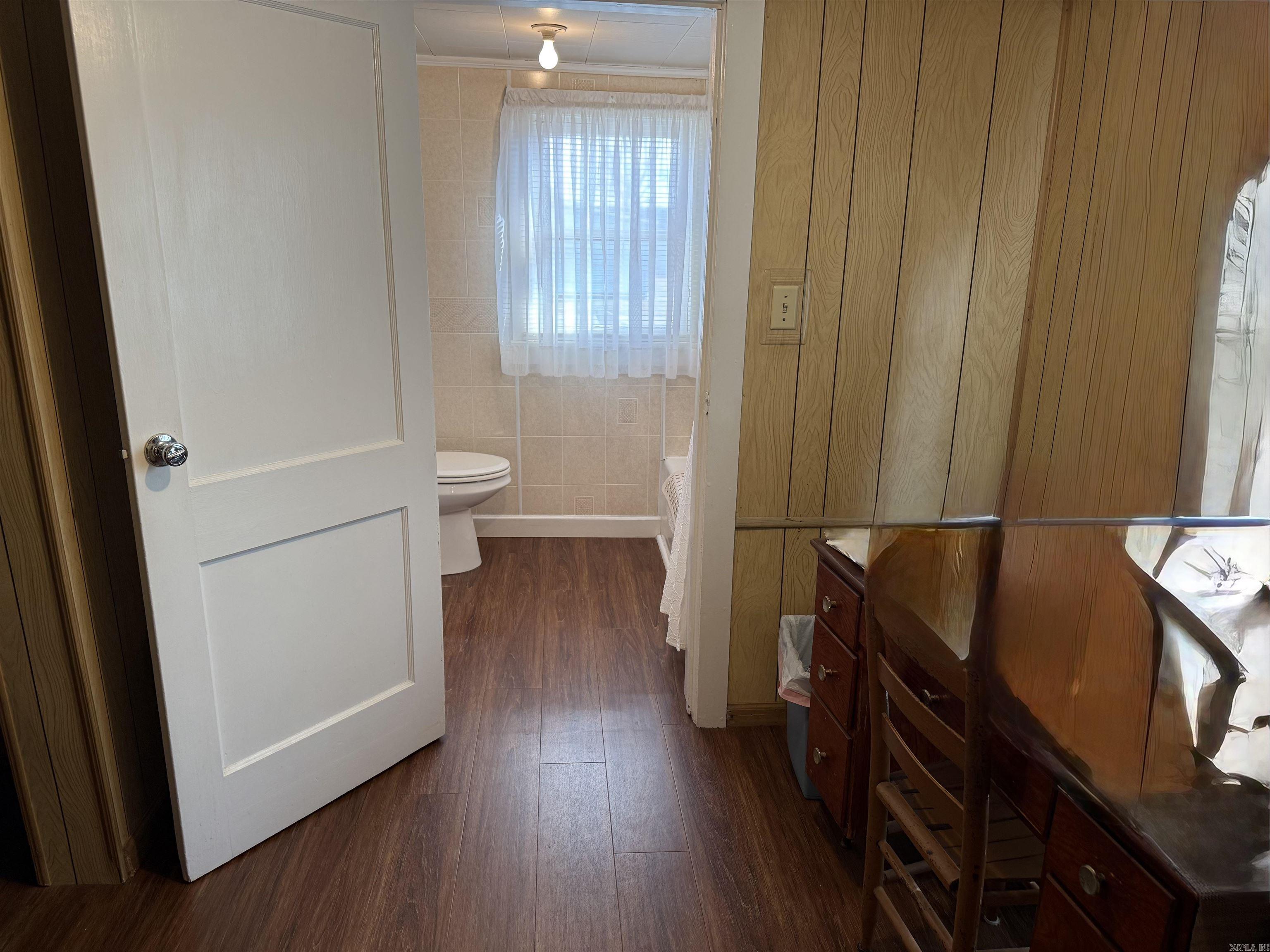 215 First  Greenway, AR