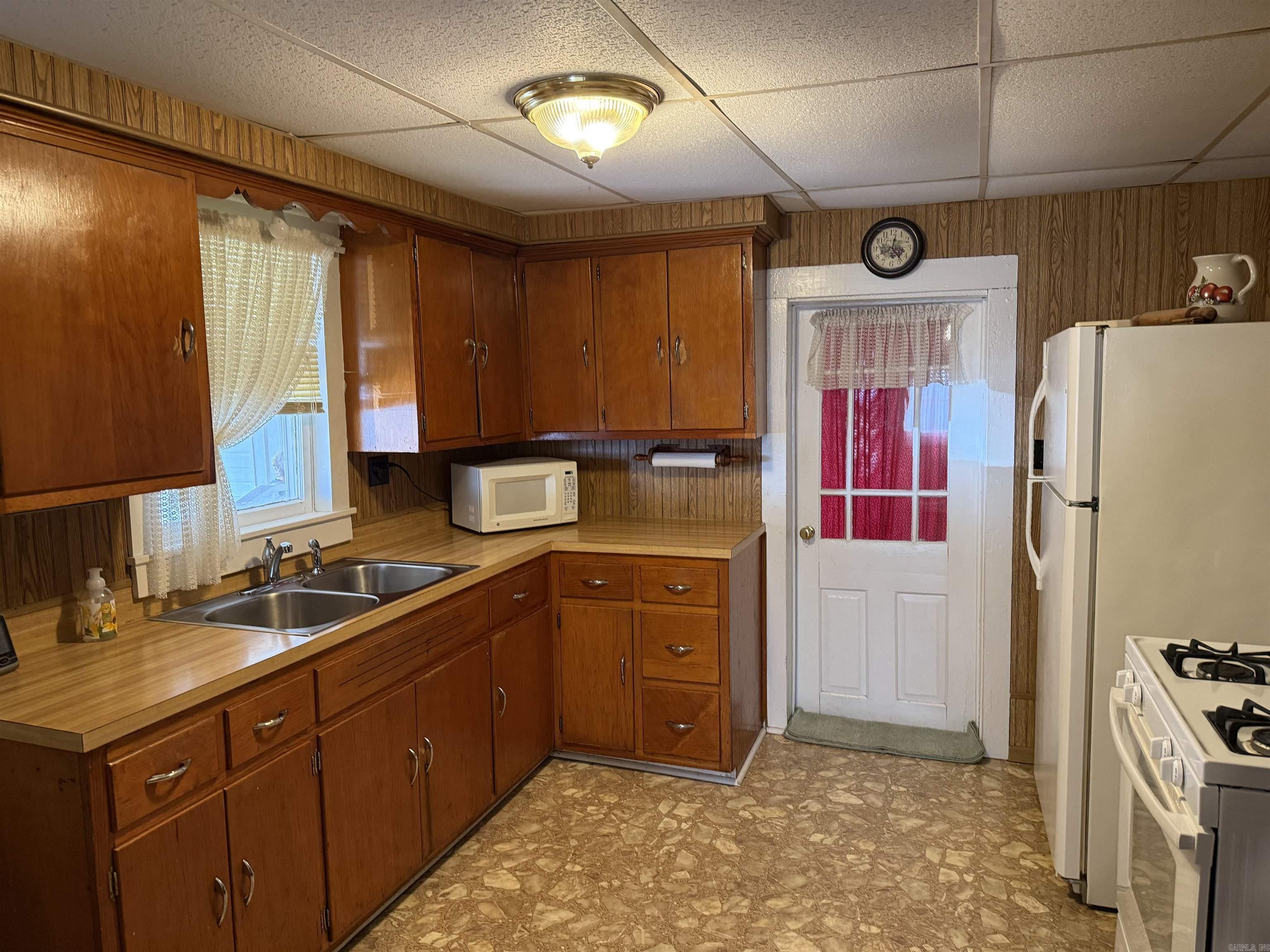 215 First  Greenway, AR