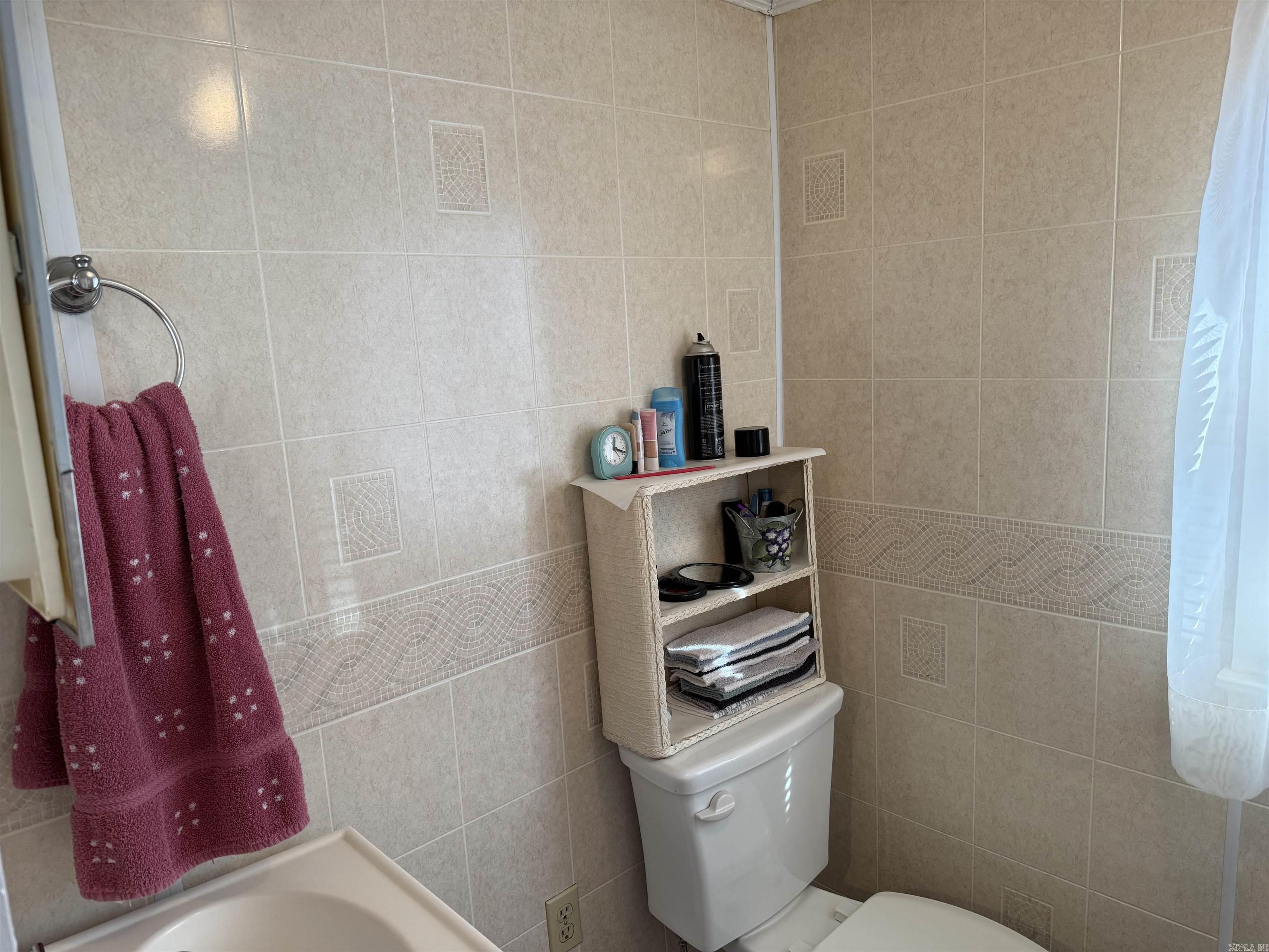 215 First  Greenway, AR