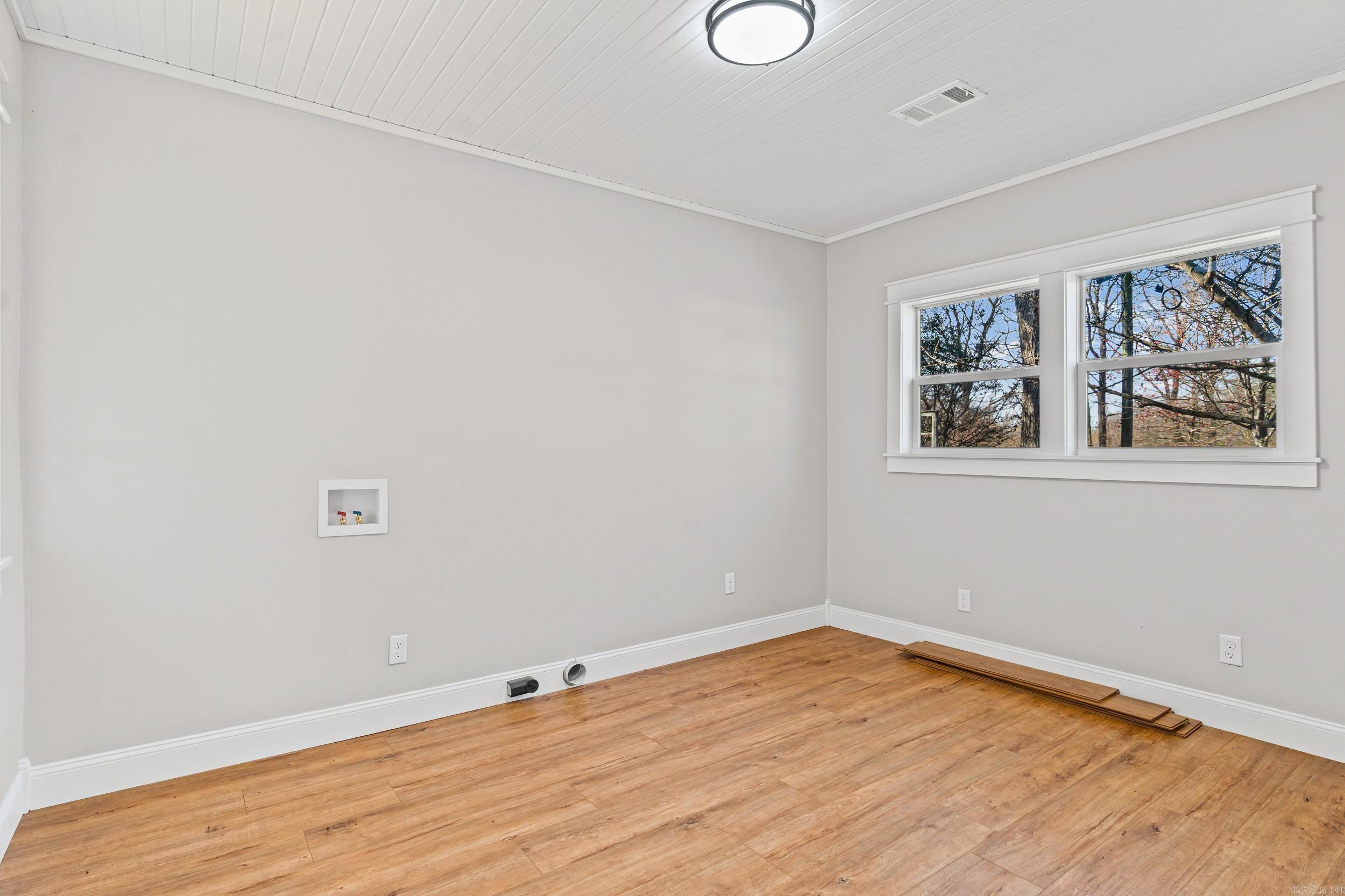 410 N 2nd  Augusta, AR