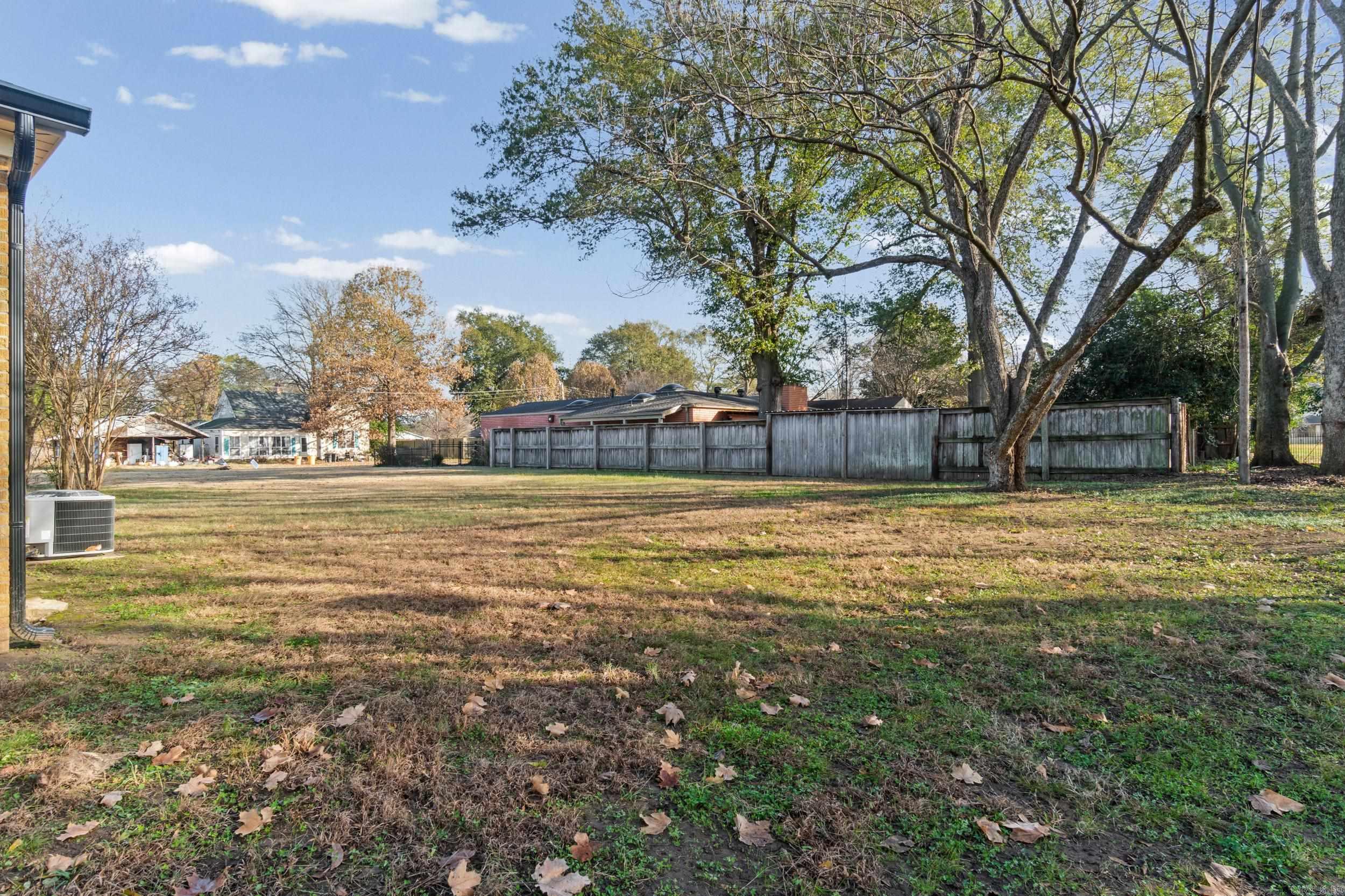 410 N 2nd  Augusta, AR