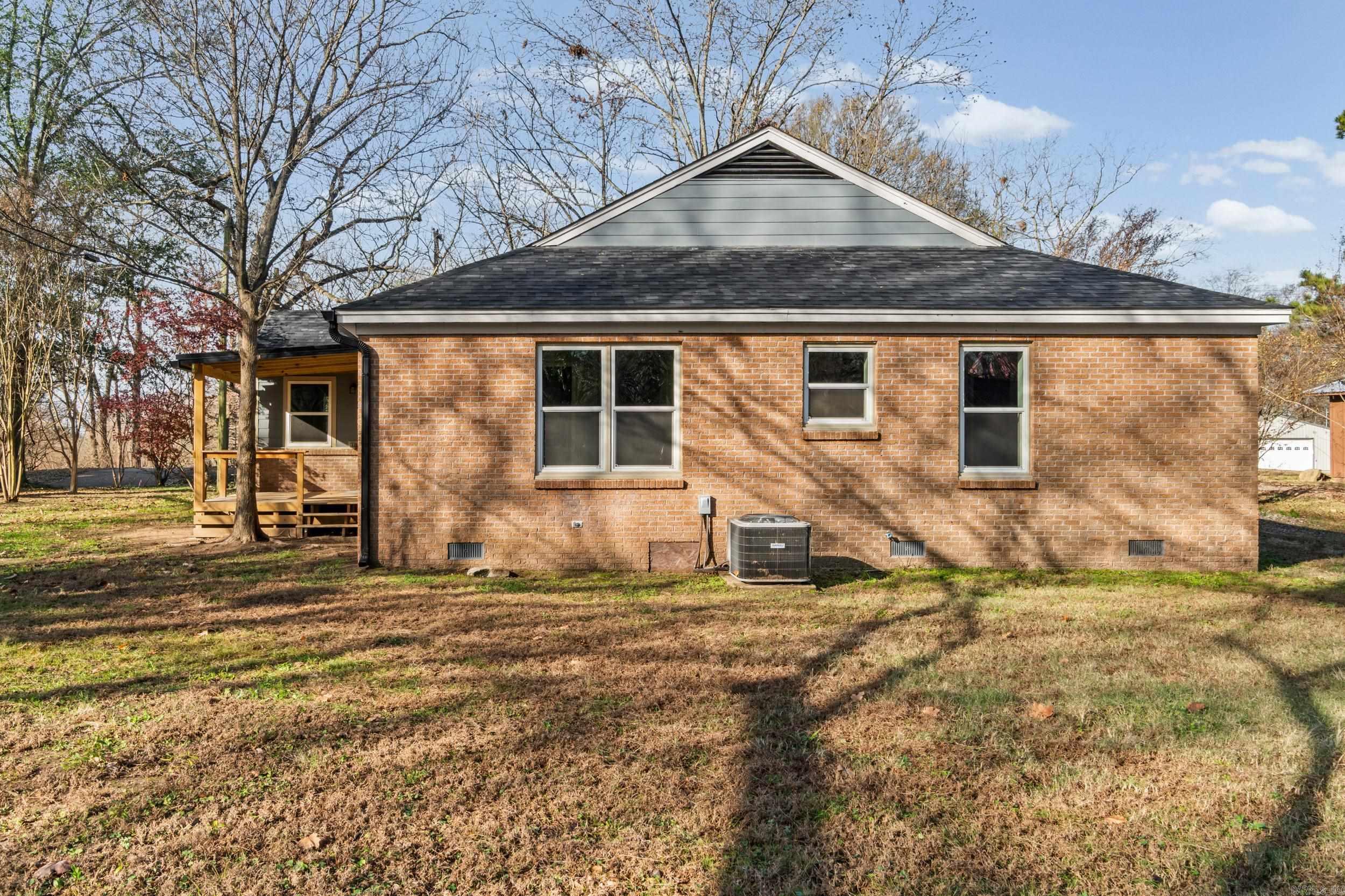 410 N 2nd  Augusta, AR