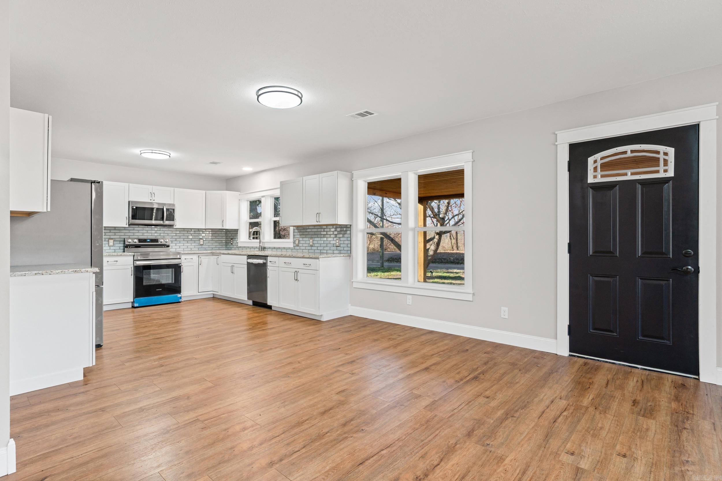 410 N 2nd  Augusta, AR