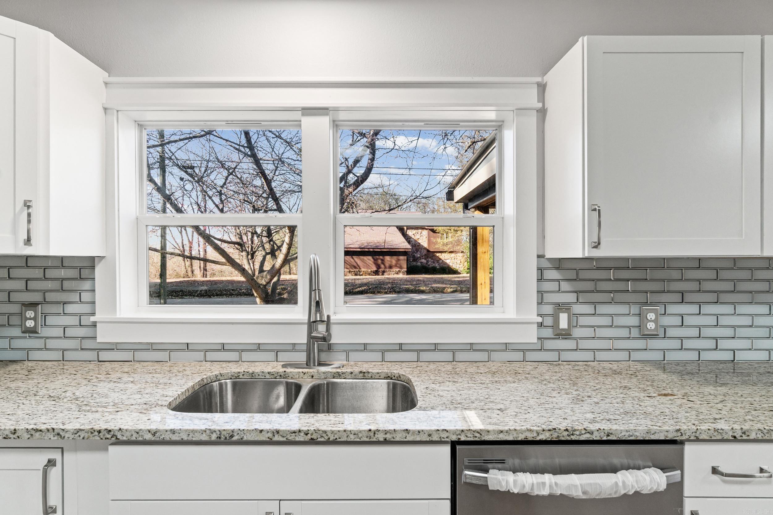 410 N 2nd  Augusta, AR