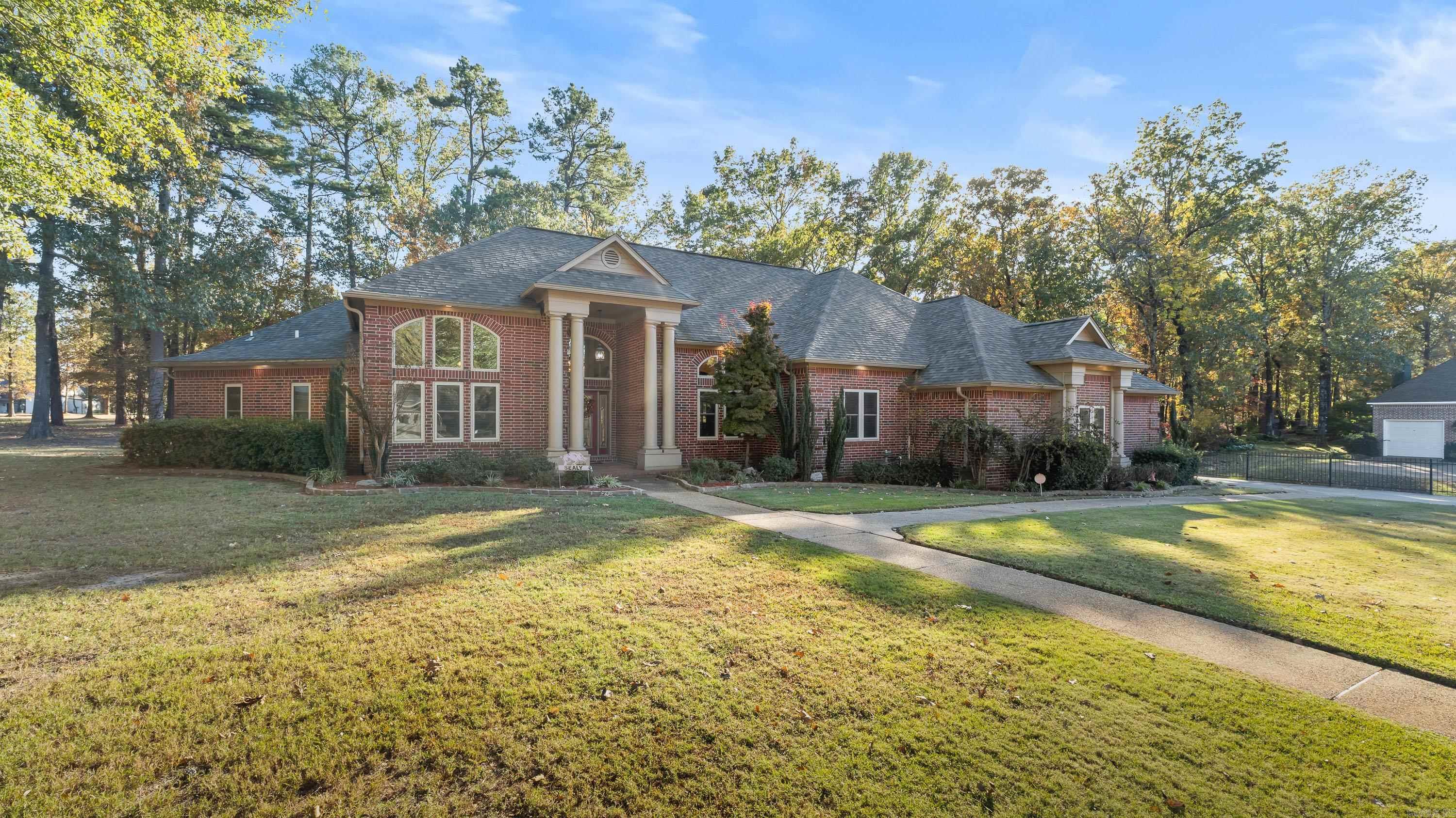6516 Wuthering Heights Lane  Texarkana, AR