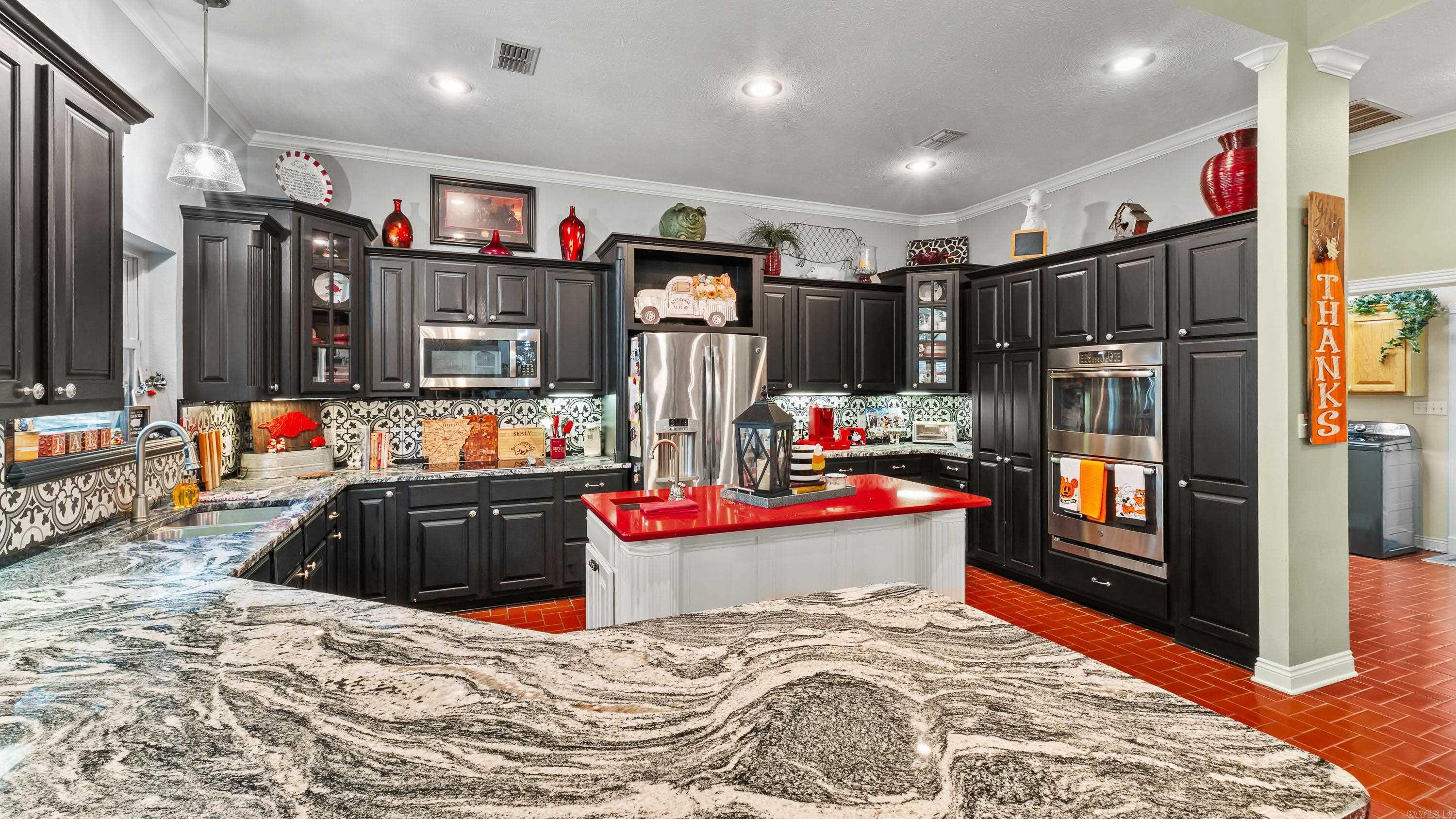 6516 Wuthering Heights Lane  Texarkana, AR