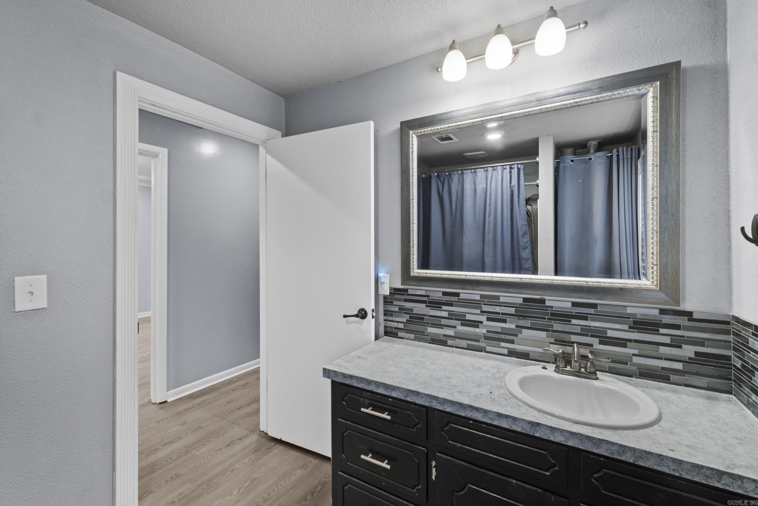 4907 Old Tom Box Rd  Jacksonville, AR