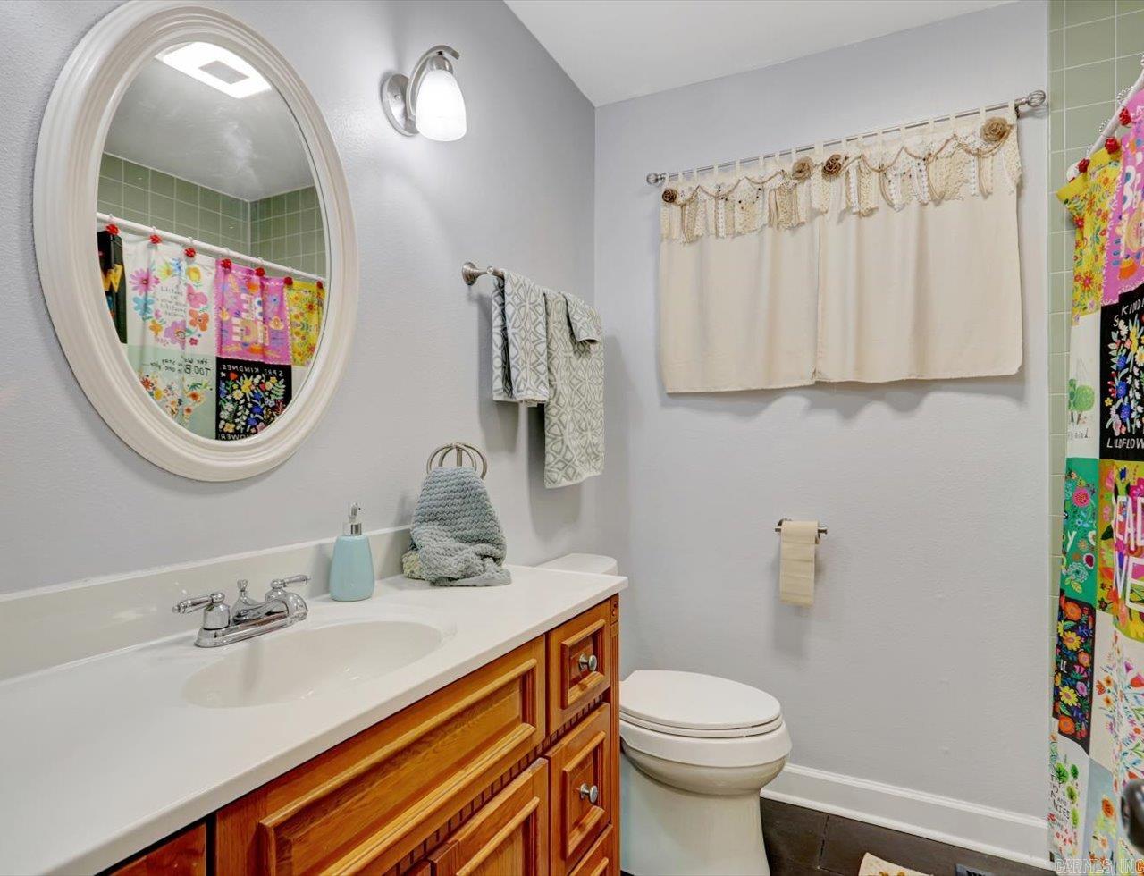 3 Valls  Hot Springs Village, AR