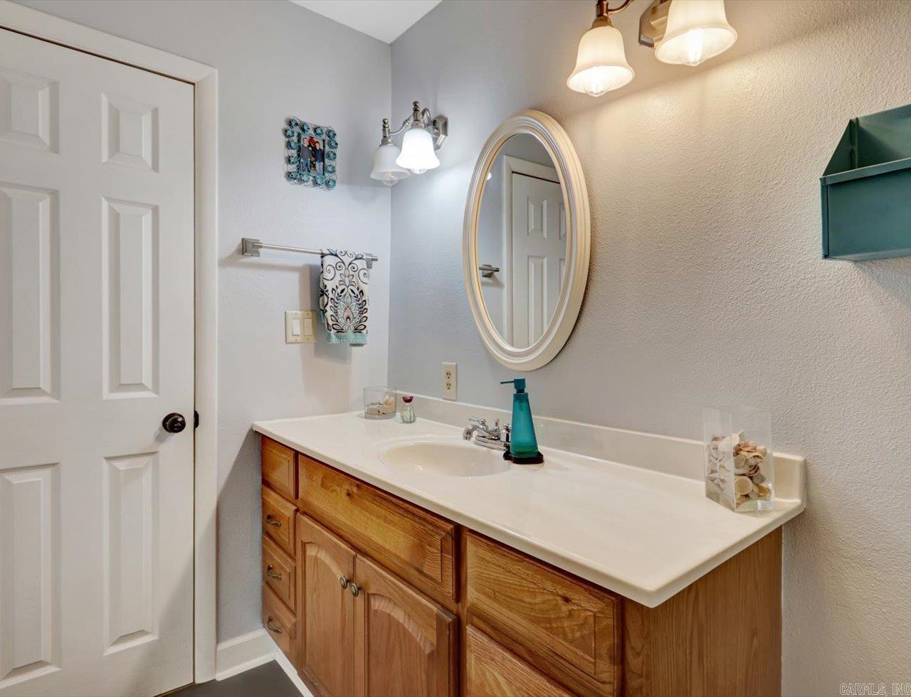 3 Valls  Hot Springs Village, AR