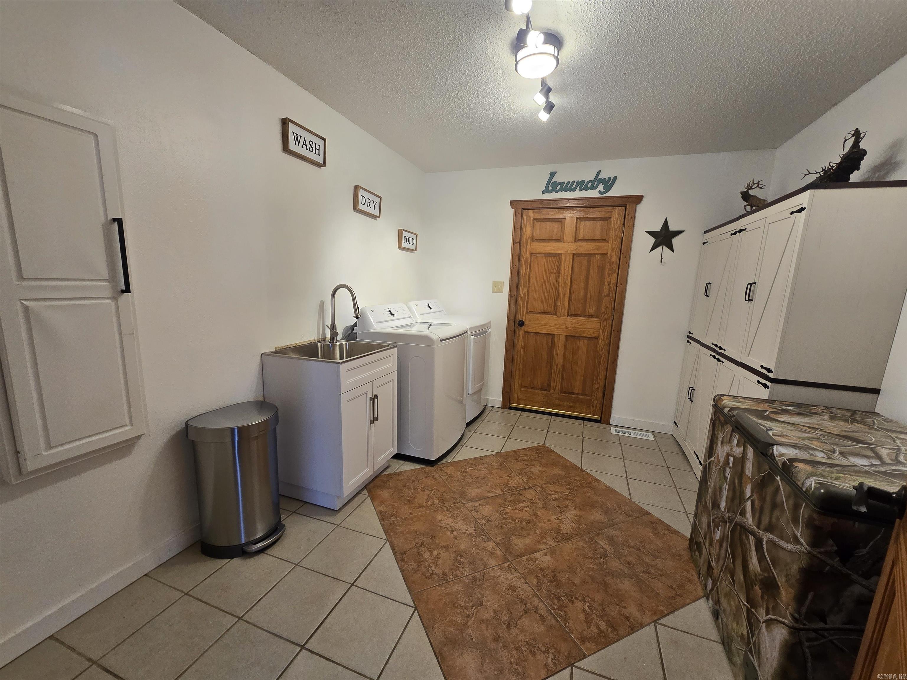 151 CR 901  Midway, AR