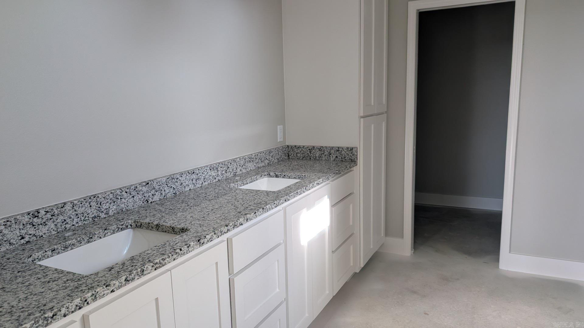 32 Dandelion Drive Greenbrier, AR 72058