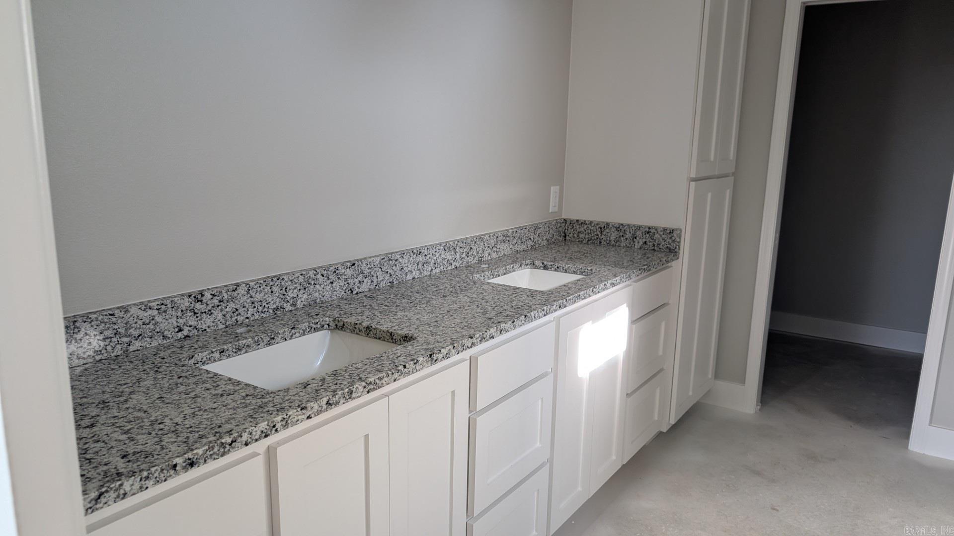 32 Dandelion Drive Greenbrier, AR 72058