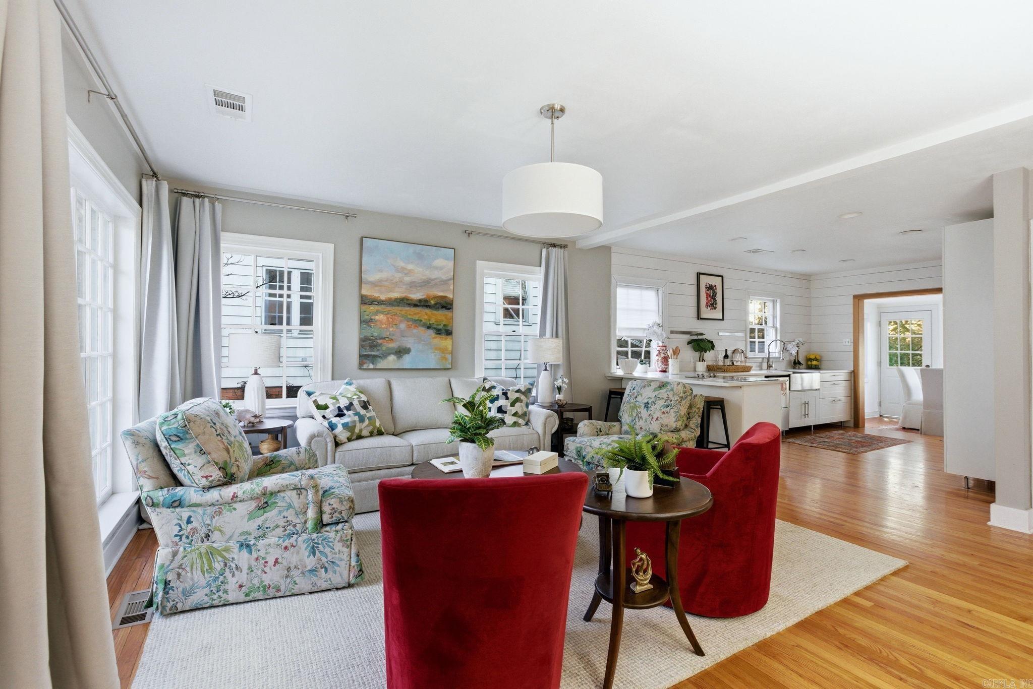 1910 N Hughes Street Little Rock, AR 72207