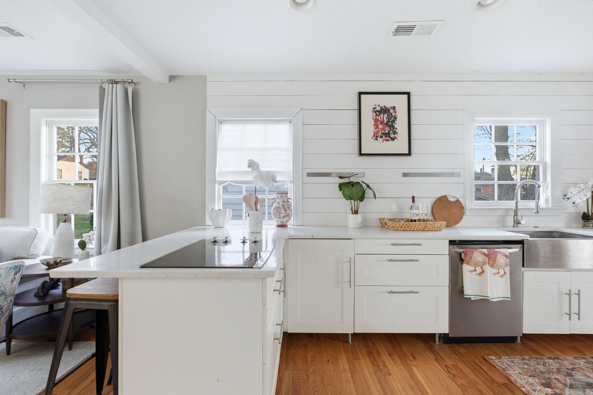 1910 N Hughes Street Little Rock, AR 72207