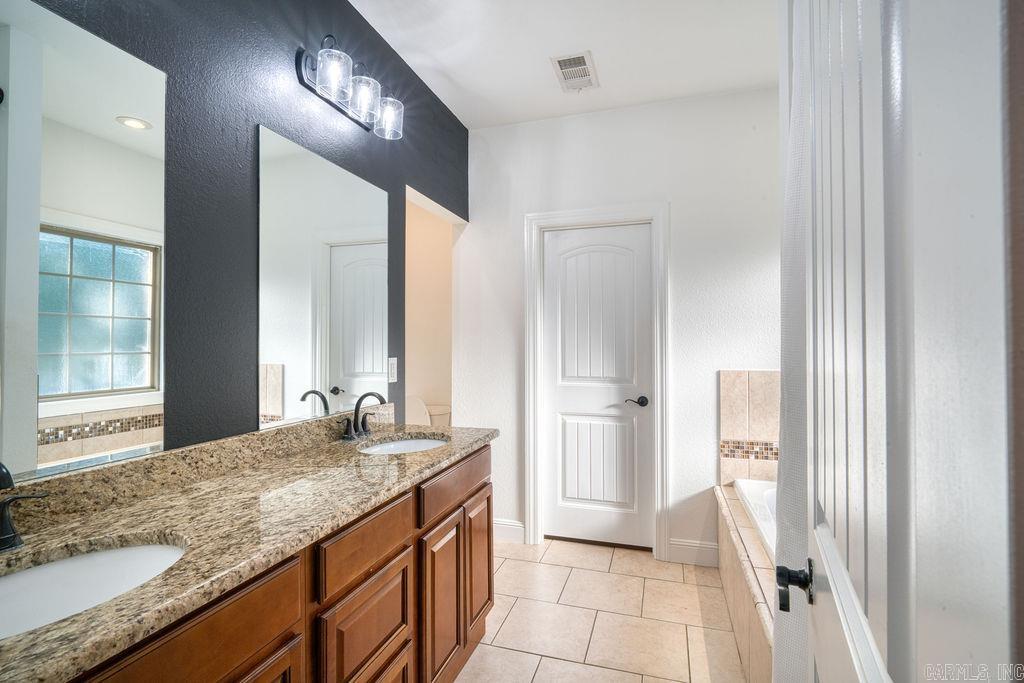 4910 Peachtree Ave  Jonesboro, AR