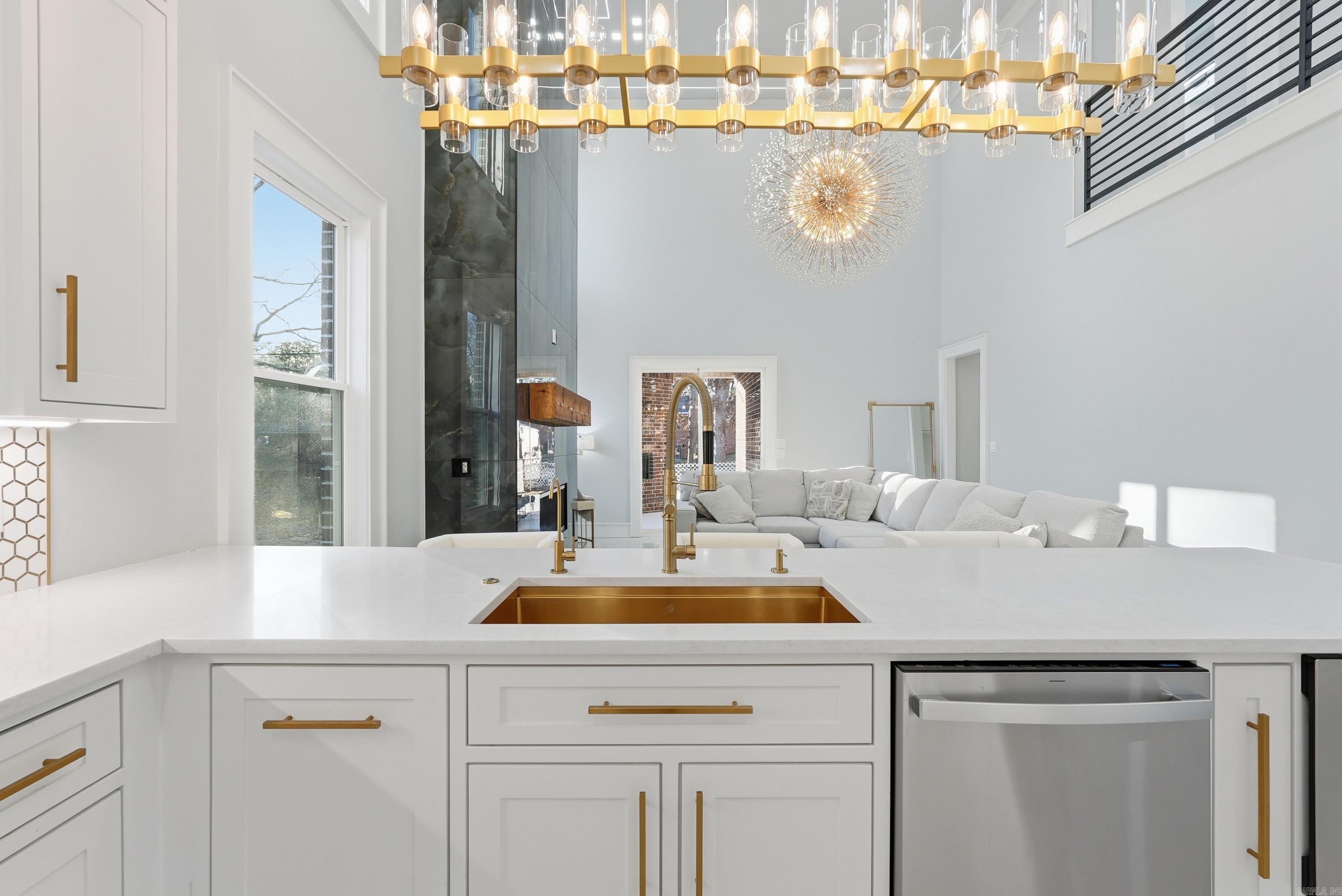 7 Oak Glen  Little Rock, AR