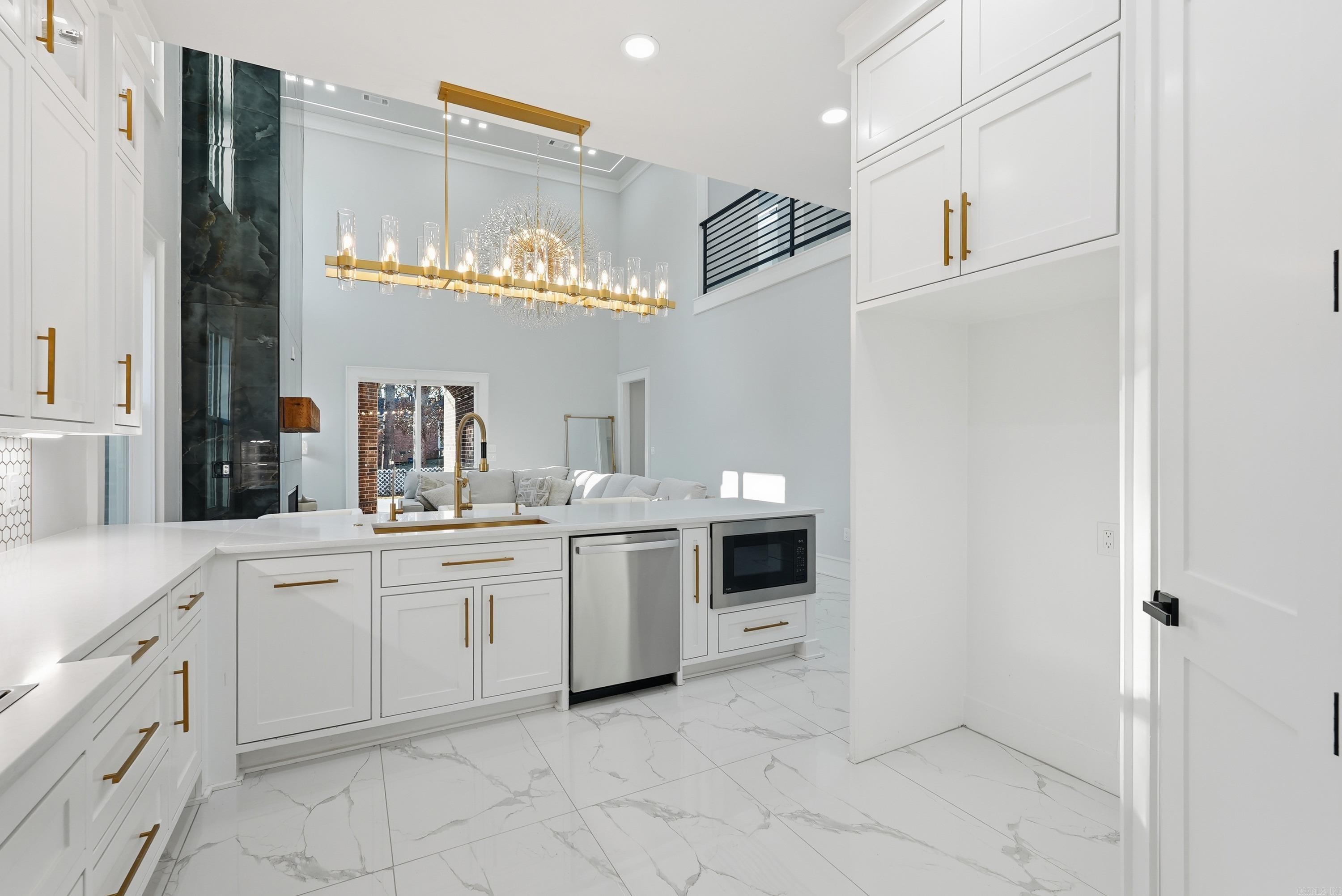 7 Oak Glen  Little Rock, AR