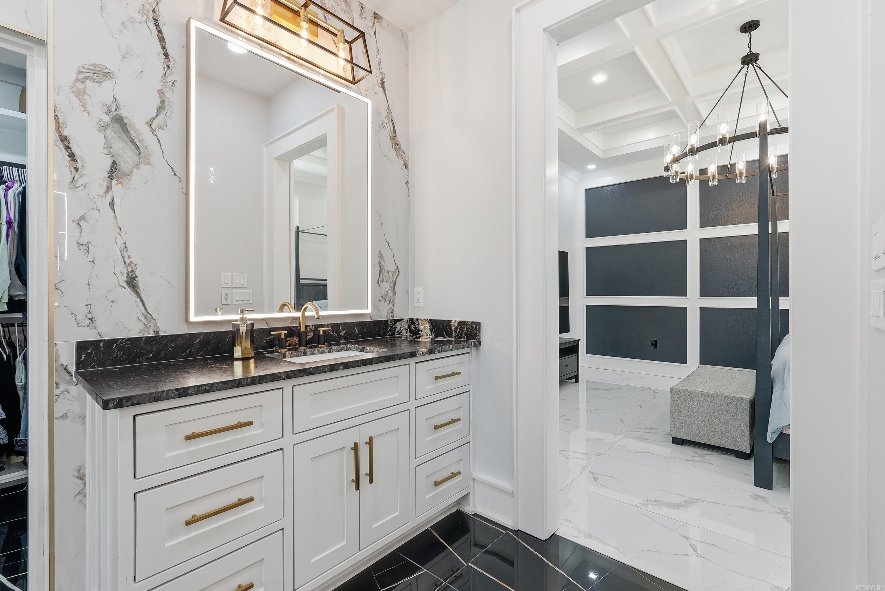 7 Oak Glen  Little Rock, AR