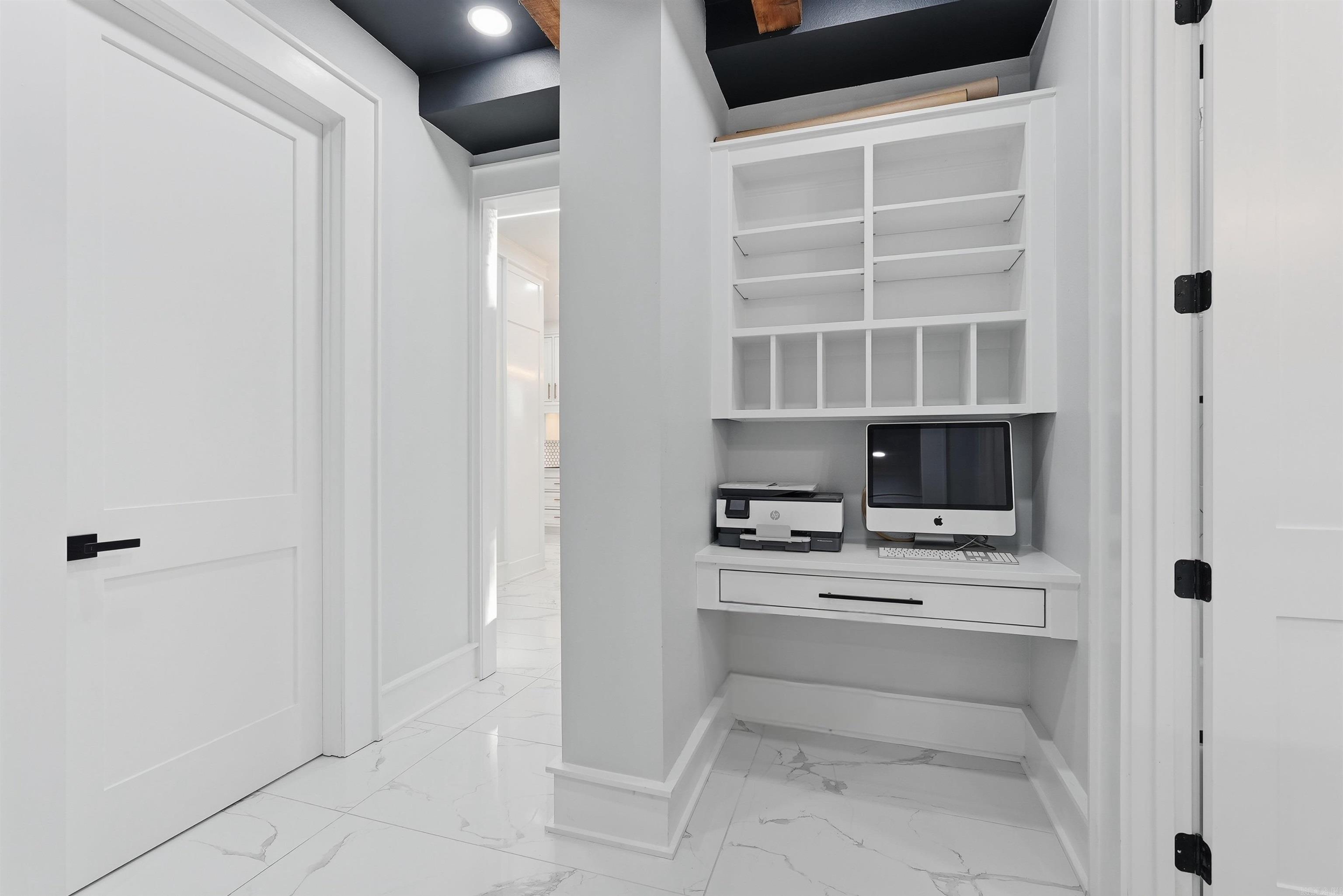 7 Oak Glen  Little Rock, AR