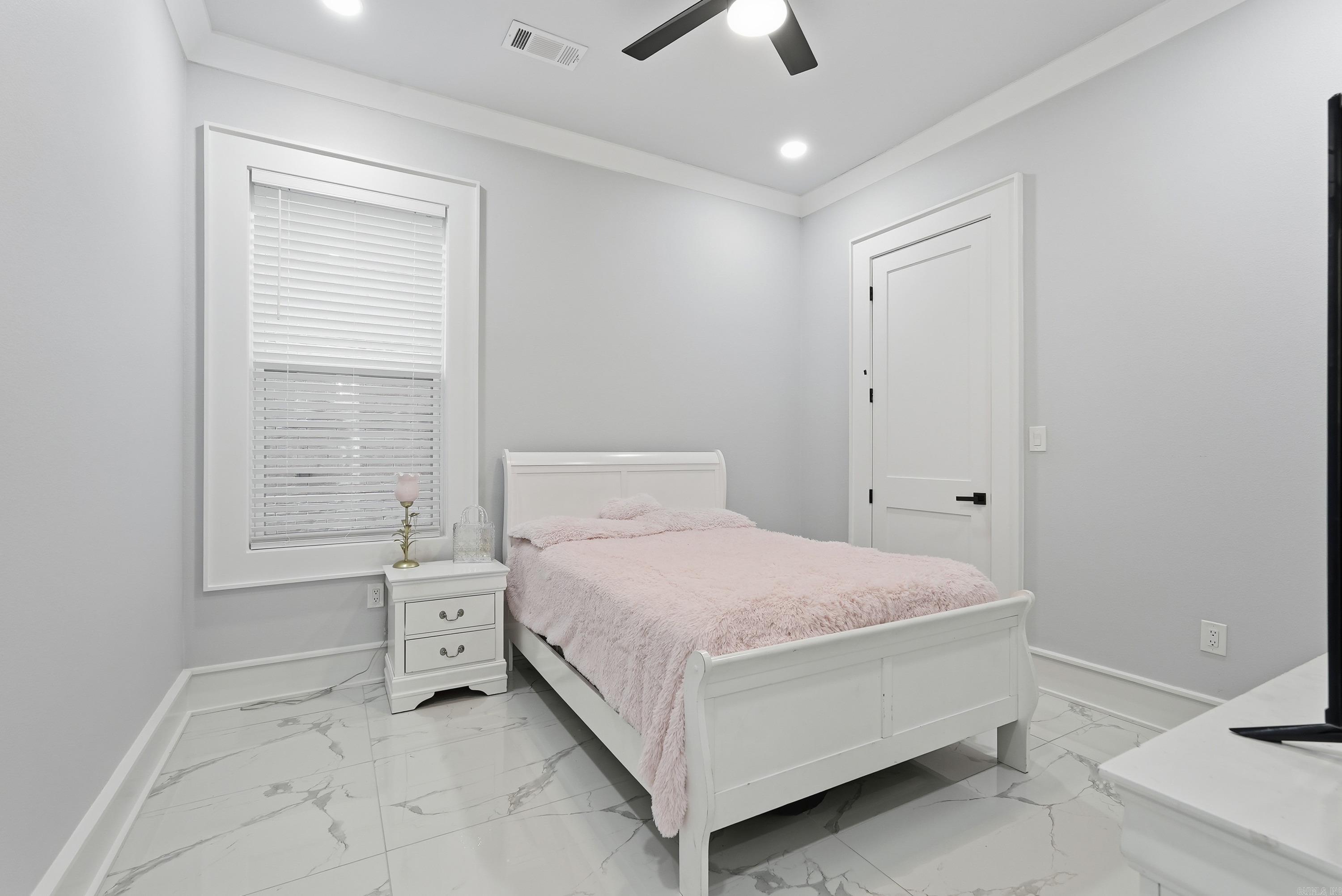 7 Oak Glen  Little Rock, AR