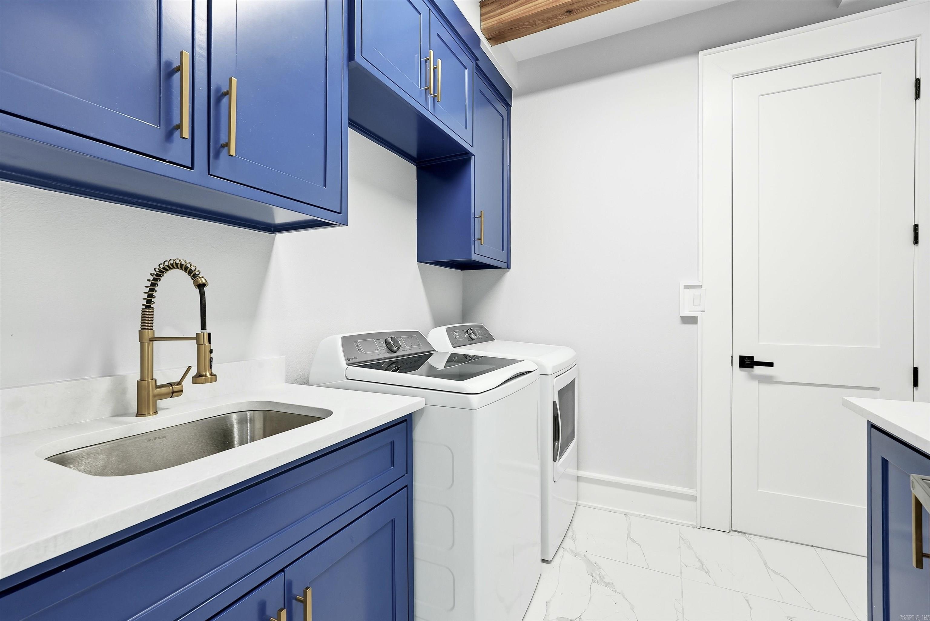 7 Oak Glen  Little Rock, AR