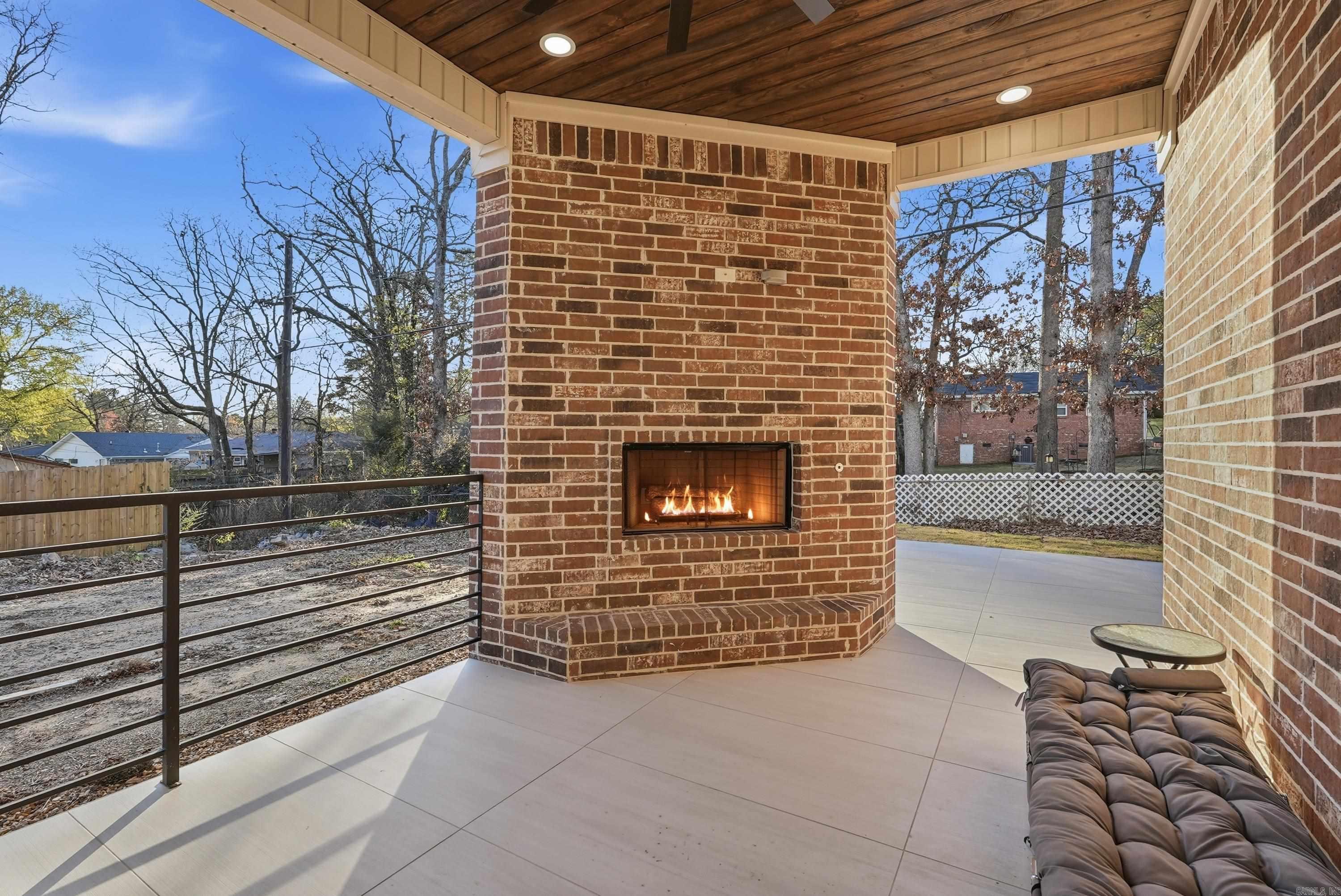 7 Oak Glen  Little Rock, AR