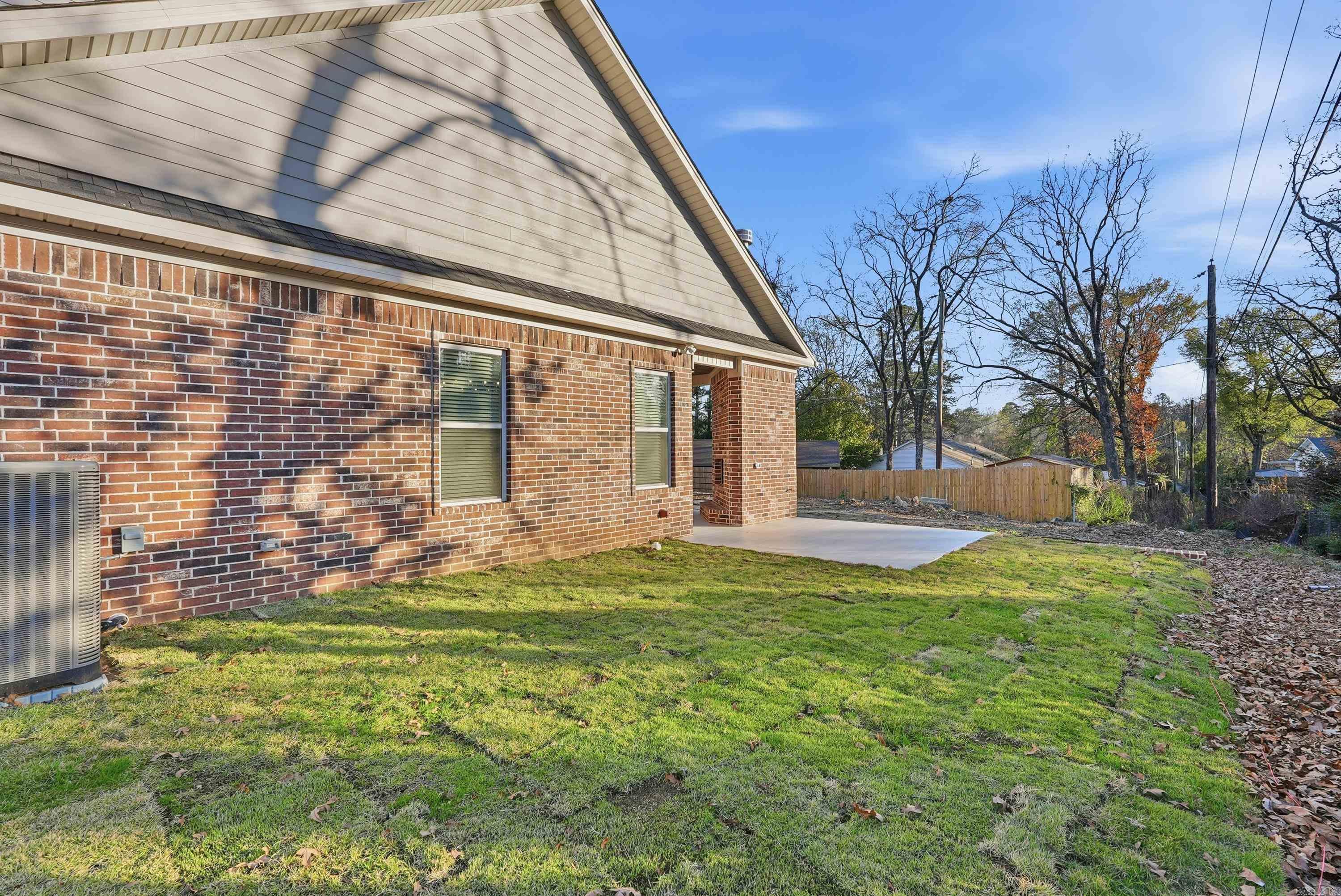 7 Oak Glen  Little Rock, AR