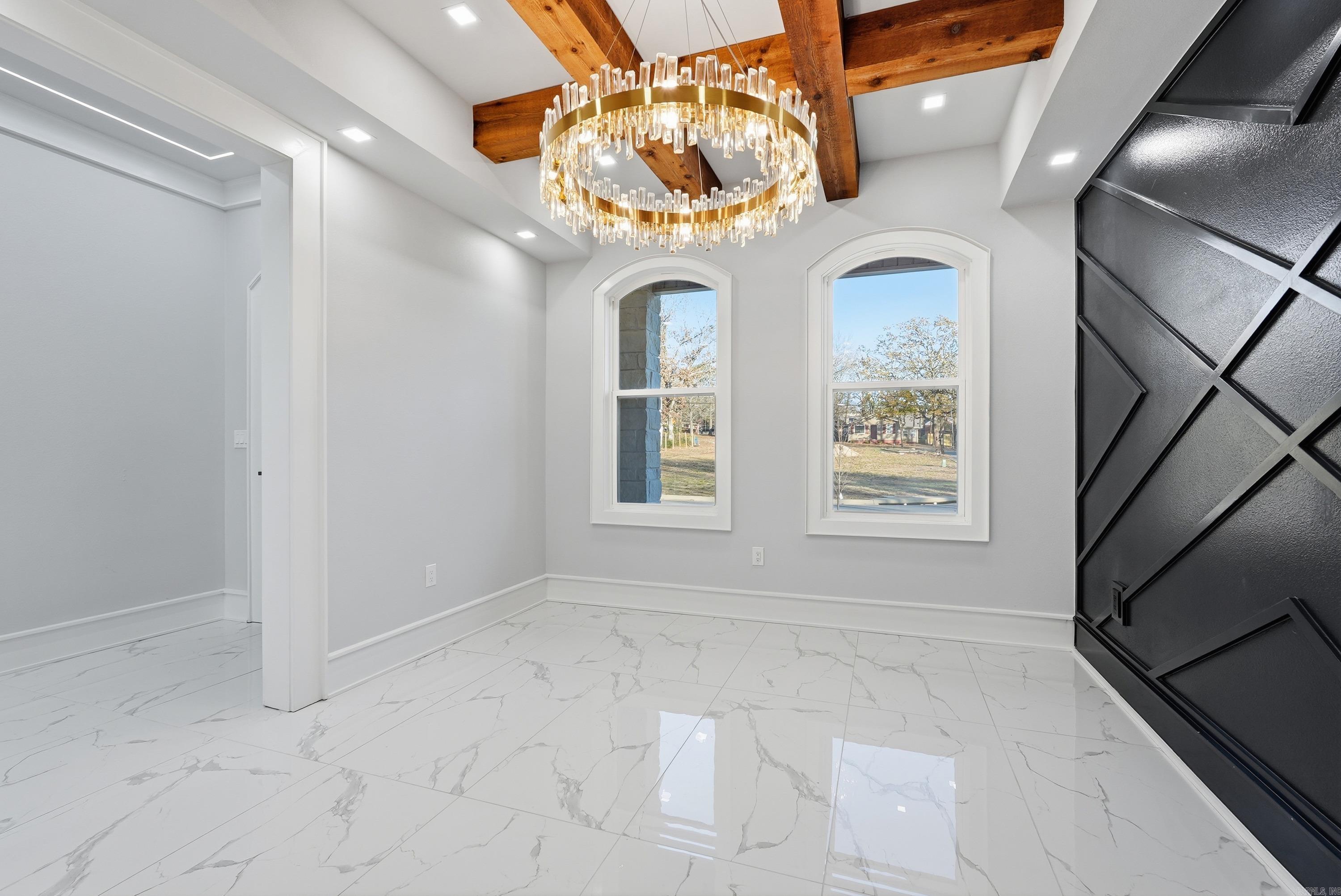 7 Oak Glen  Little Rock, AR