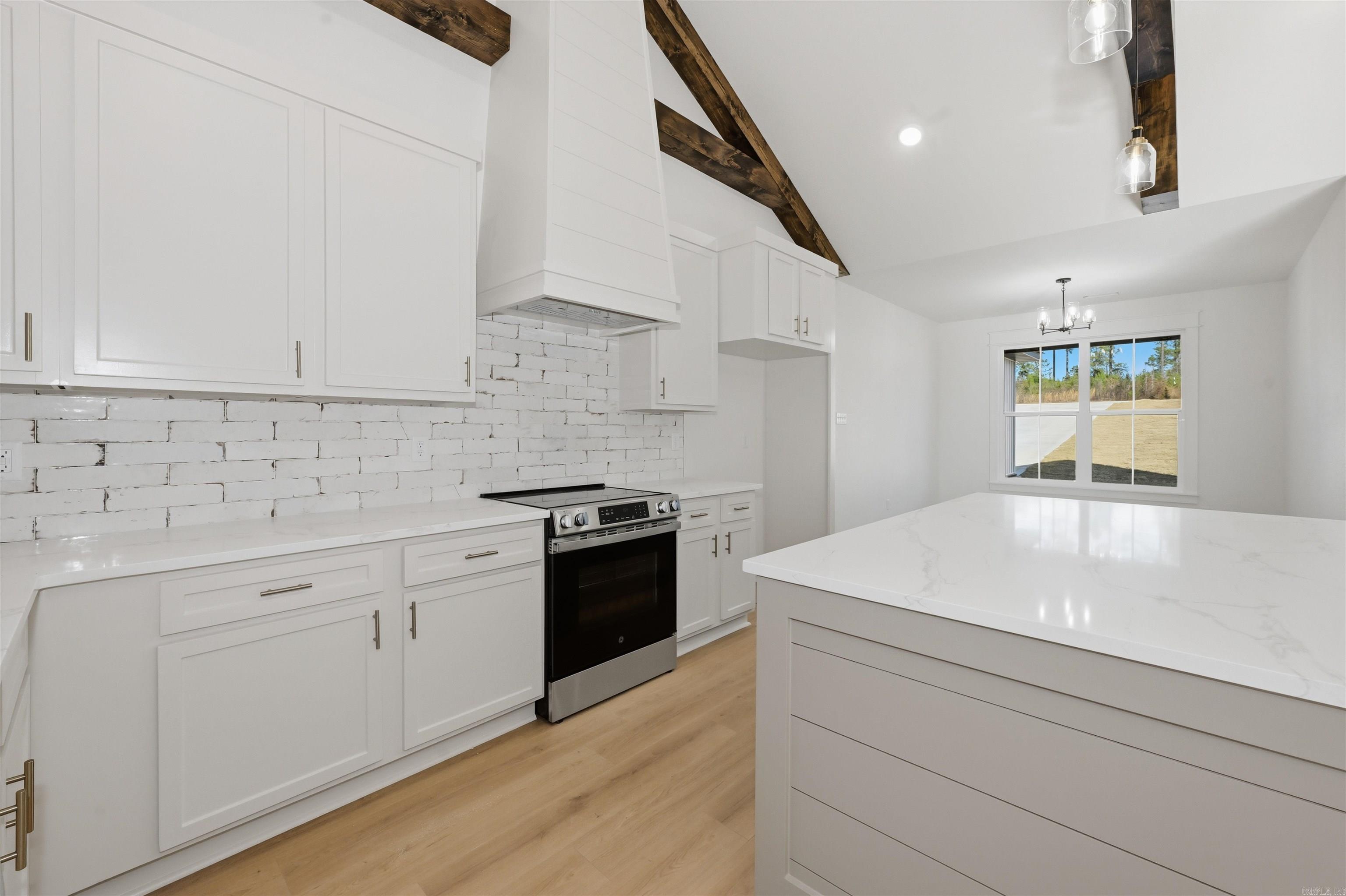 10589 West Miller Bauxite, AR 72011