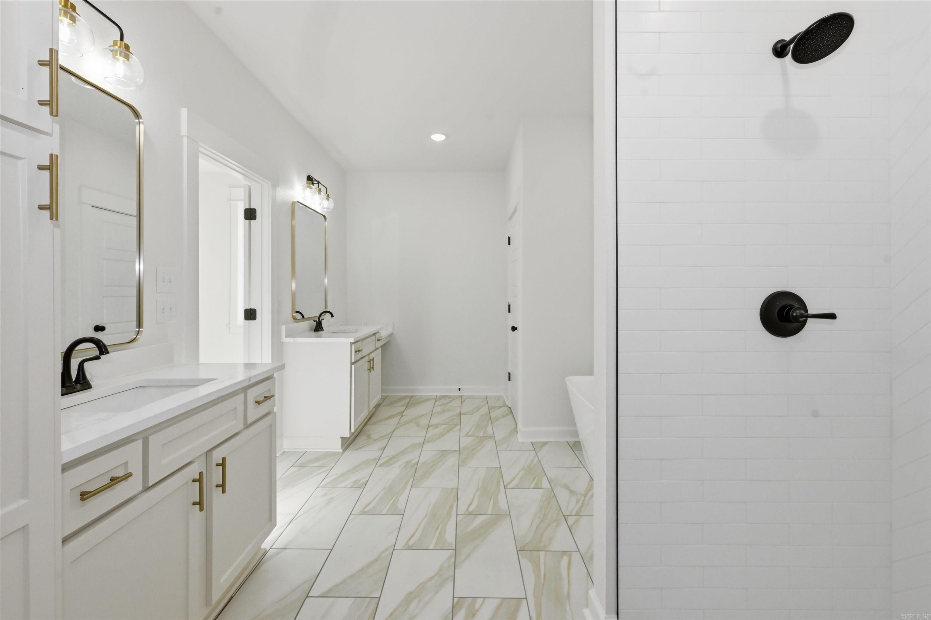 10589 West Miller Bauxite, AR 72011