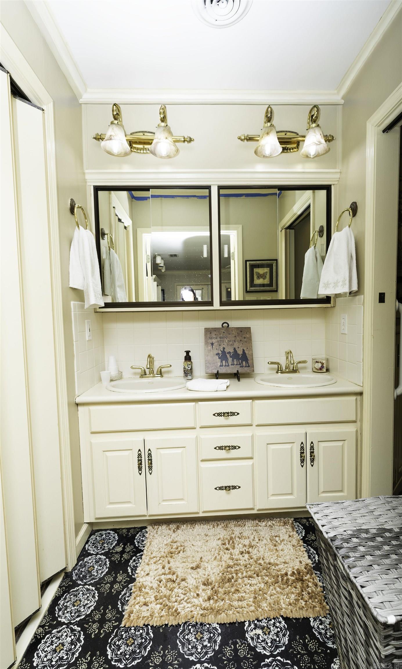 838 W 3rd  Weiner, AR