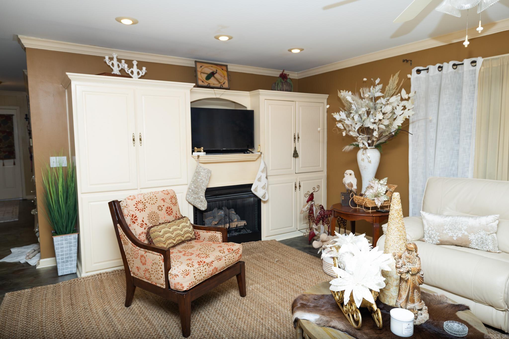 838 W 3rd  Weiner, AR